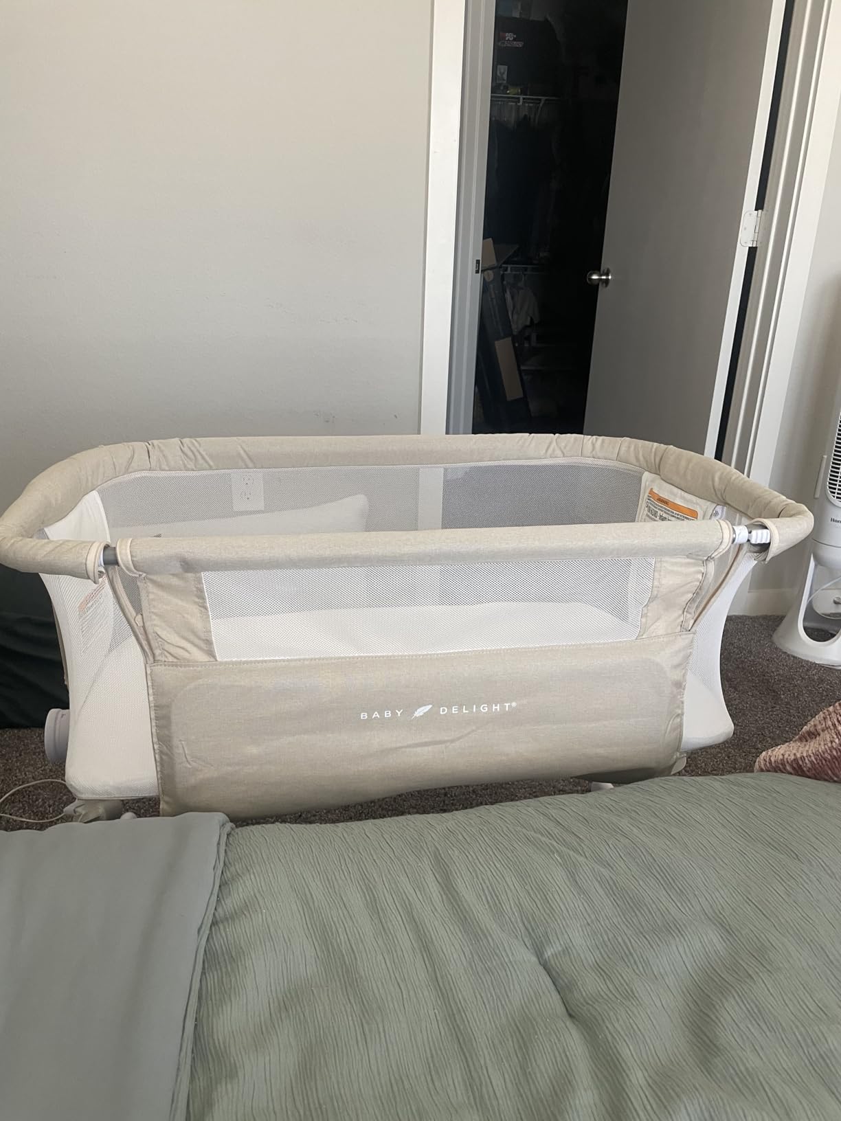 Baby Delight Beside Me Dreamer Bassinet | Bedside Sleeper | 7-Position Height Adjustment | Charcoal Tweed customer photo 1