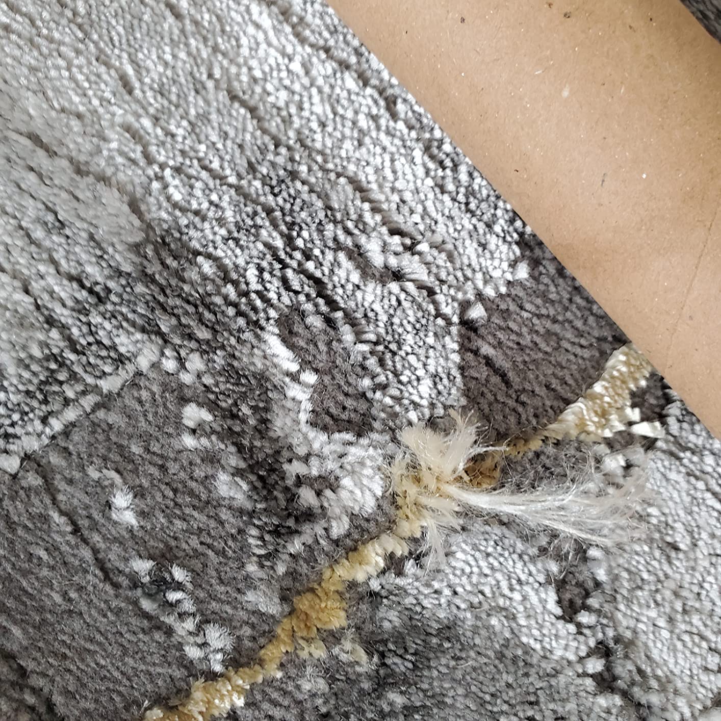 SAFAVIEH Area Rug 8x10 - Craft Collection - Large - Grey & Gold, Modern Abstract Design, Non-Shedding & Easy Cleaning, Ideal for Living Room, Bedroom, Office, Dining Space (CFT877F) customer photo 2