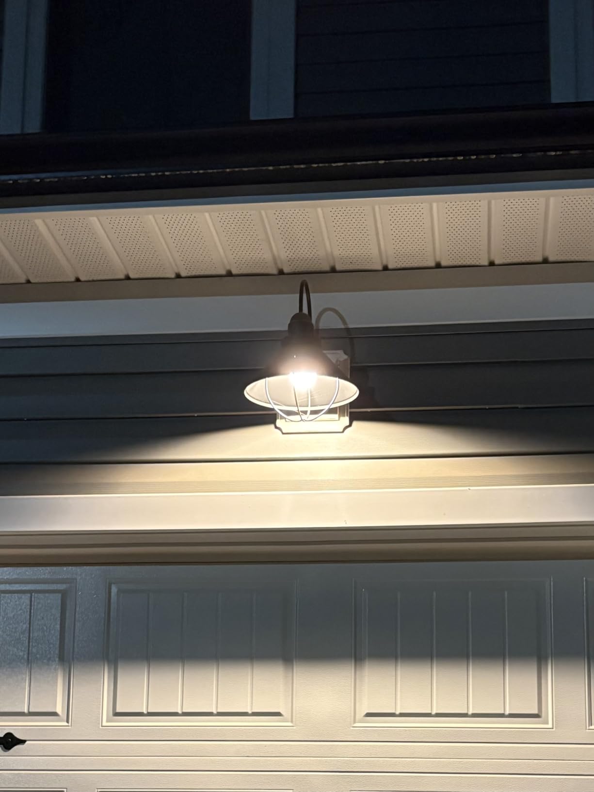 Amazon Basics A19 Dusk to Dawn Sensor LED Light Bulb, 60W Equivalent, 9W Energy Efficient, E26 Standard Base, Soft White 2700K, Non-Dimmable, 10,000 Hour Lifetime, Porch, 2-Pack customer photo 2