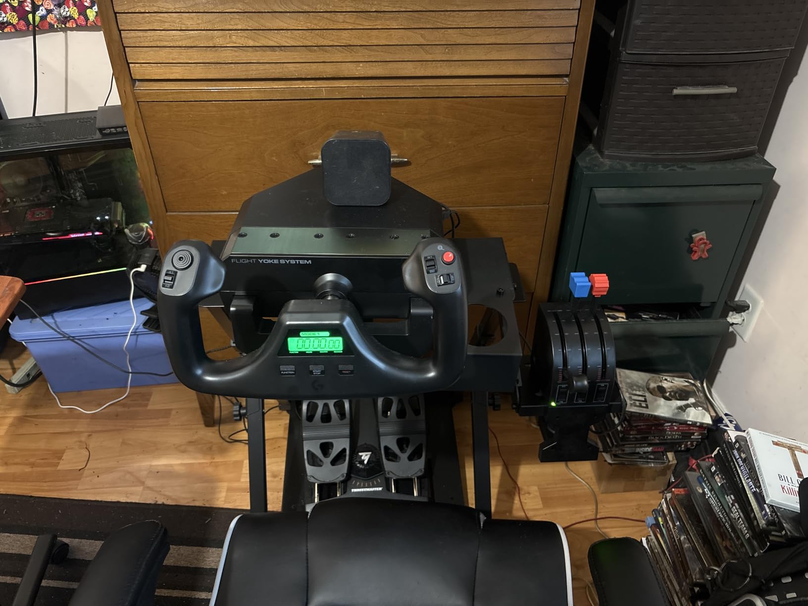 Logitech G PRO Flight Yoke System Professional Simulation - Black customer photo 2