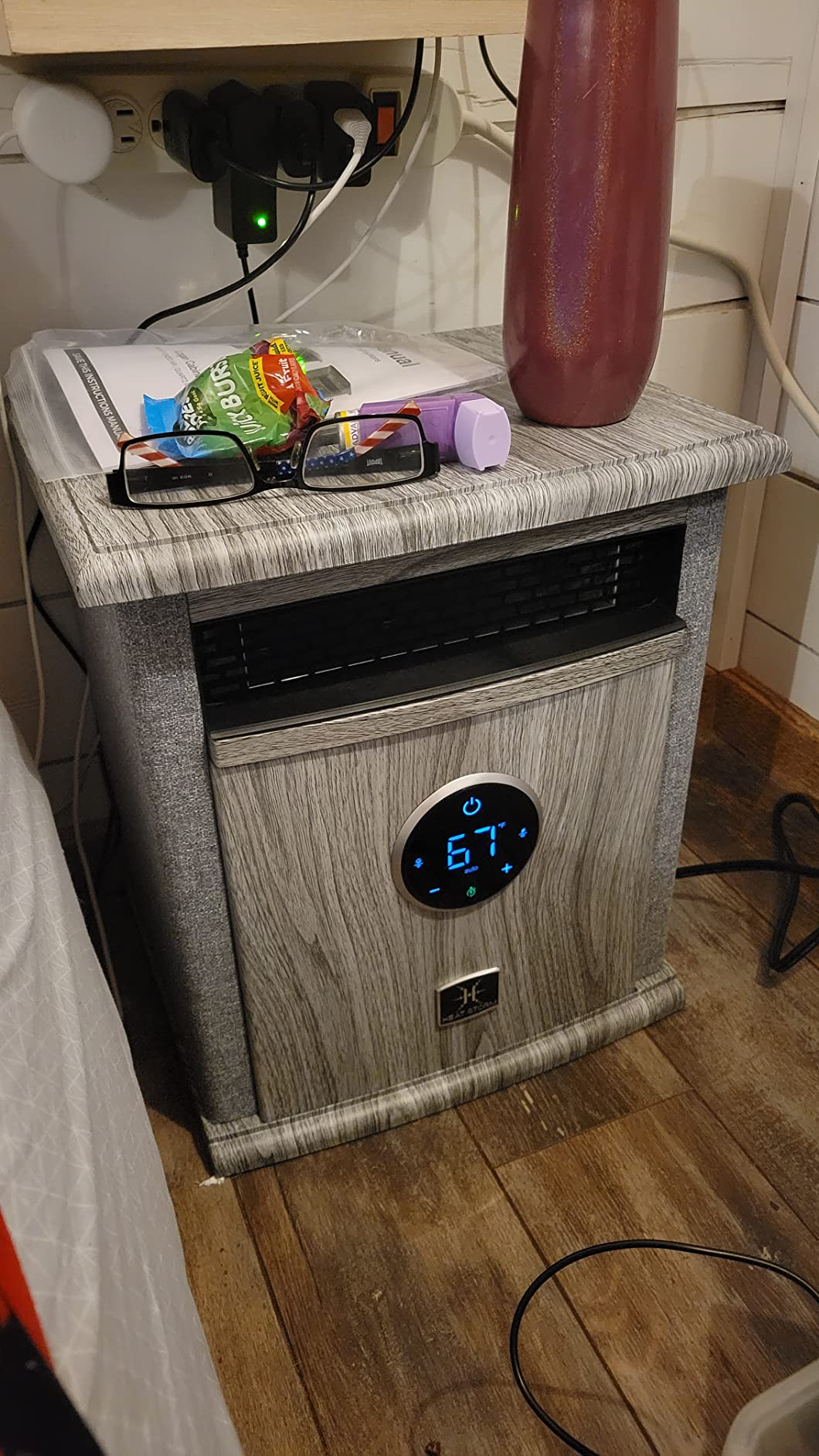Heat Storm Portable Electric Space Heater, 1500-Watt Cabinet Infrared Quartz Element Heater With Digital Thermostat, Remote Control, washable Filter Modern Design (Beige), 17x14x12 in customer photo 2
