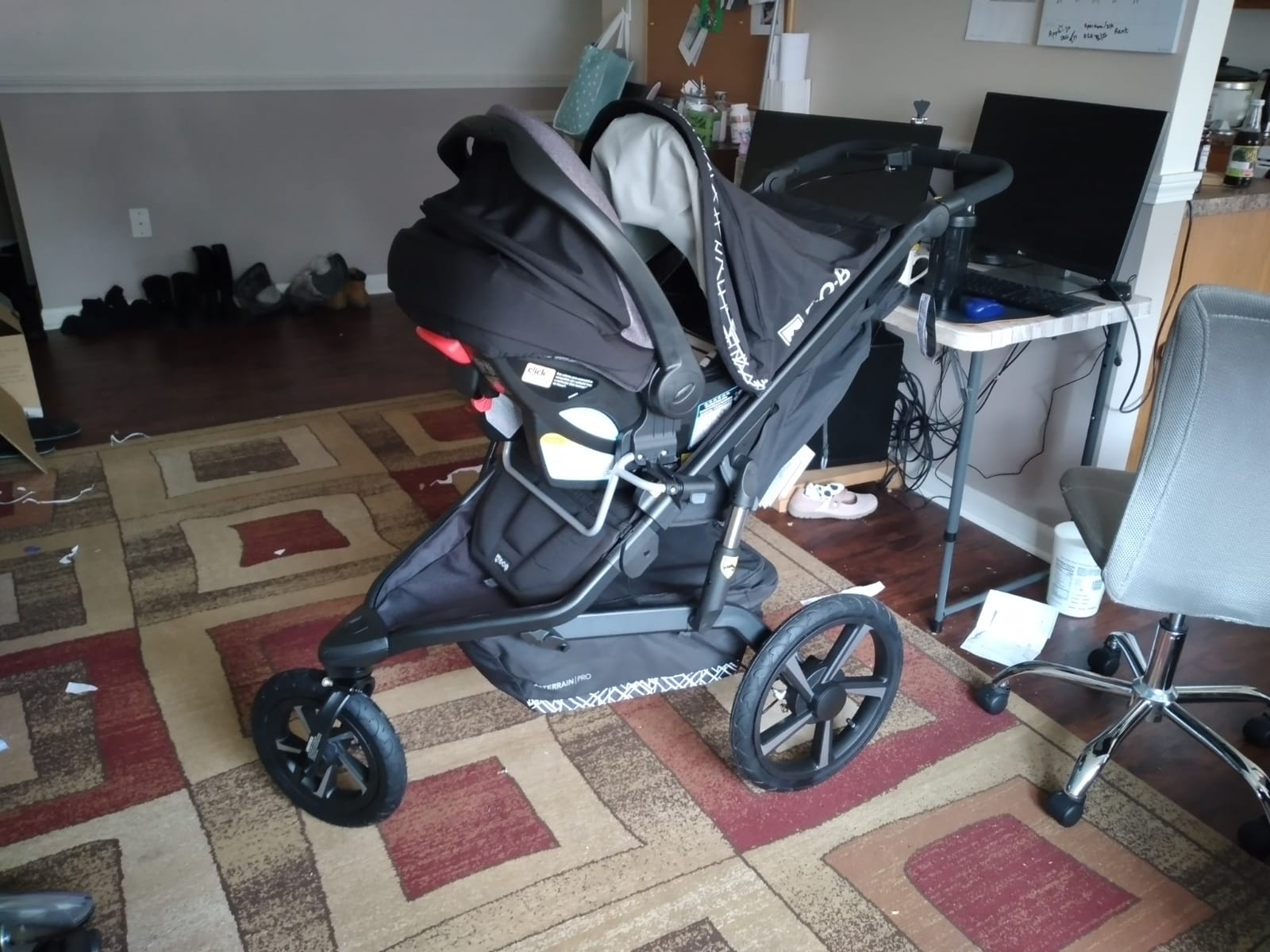 BOB Gear Alterrain Pro Jogging Stroller - Black customer photo 1
