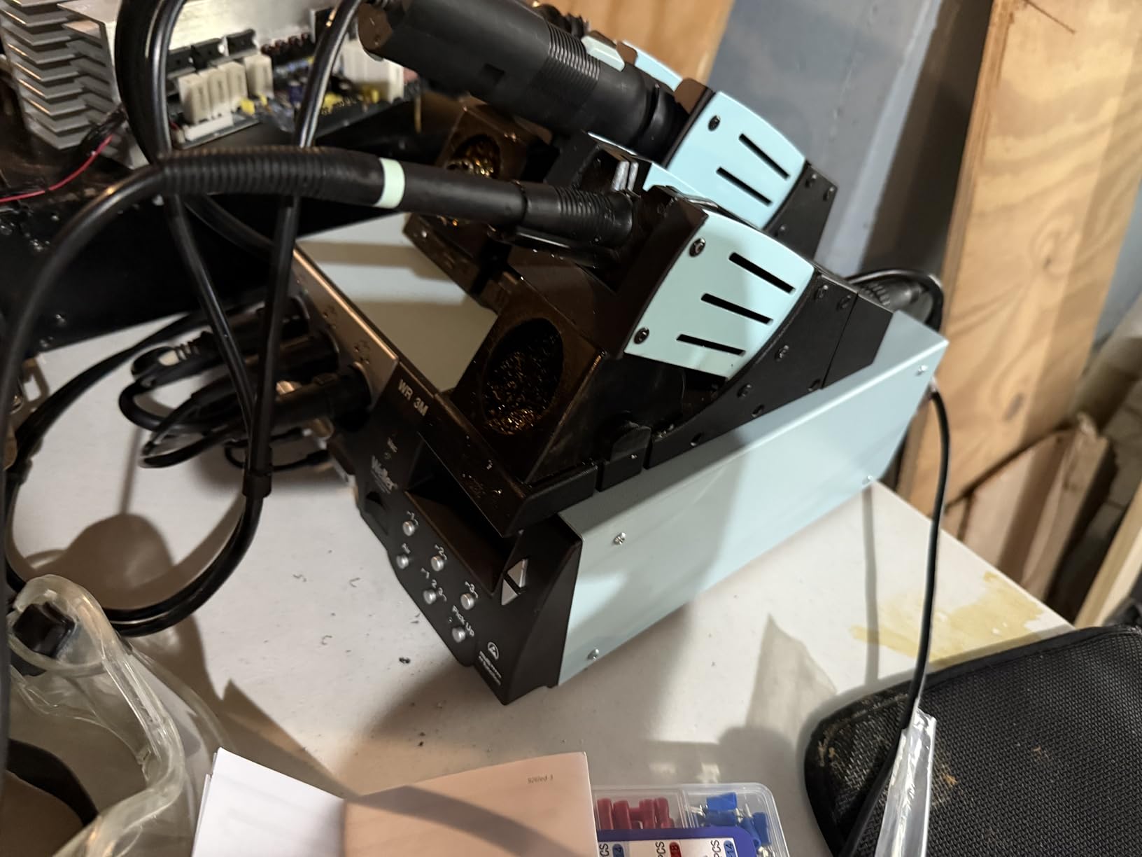 YIHUA 926 III 60W LED Display Soldering Iron Station Kit w 2 Helping Hands, 6 Extra Iron Tips, Roll of Lead-Free Solder, Solder Sucker, S/S Tweezers, °C/ºF Conversion, Auto Sleep & Calibration Support customer photo 1
