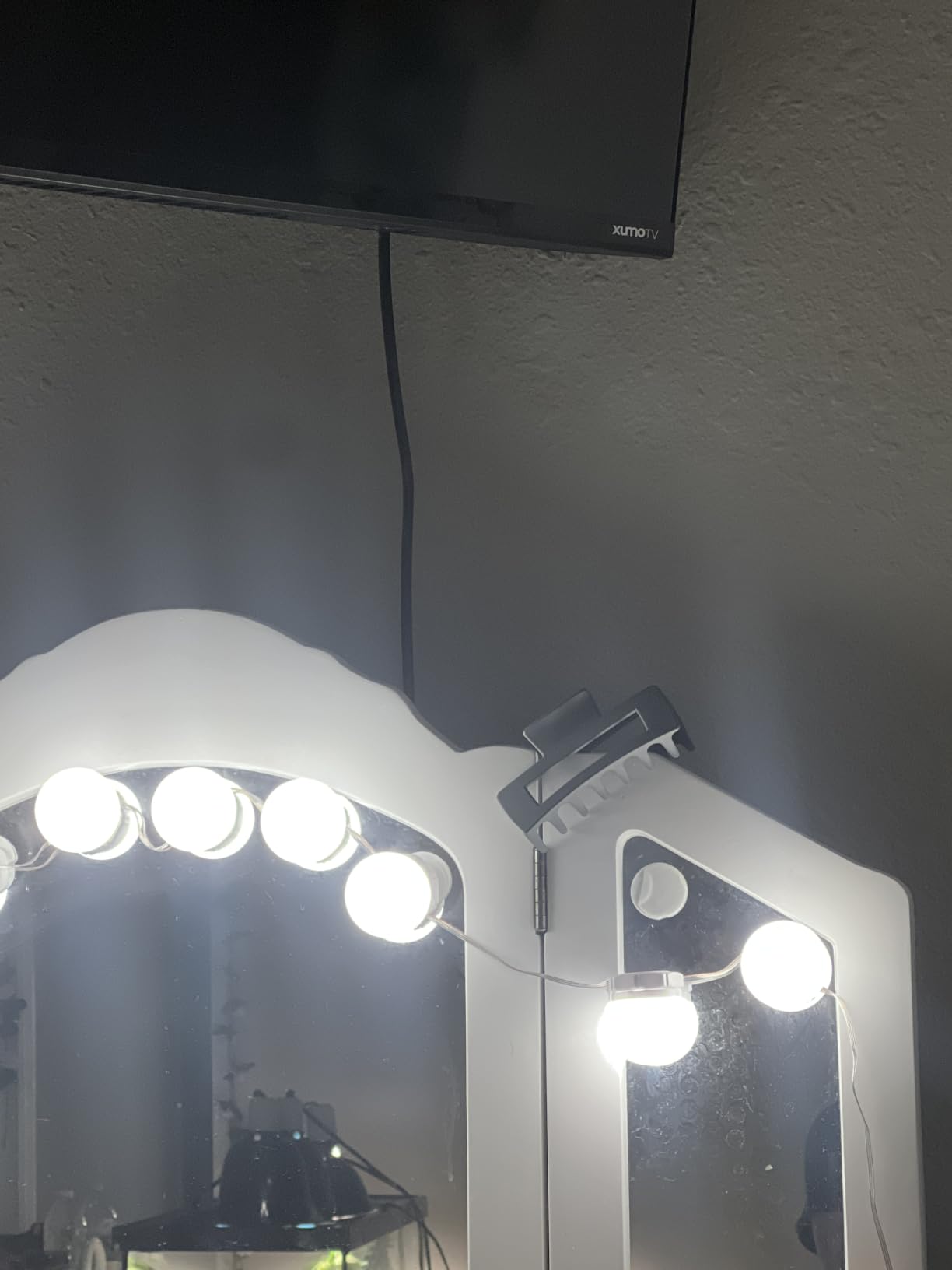 Consciot LED Vanity Lights for Mirror, Hollywood Style 10 Dimmable Bulbs | Adjustable Color & Brightness, USB Cable, Mirror Lights Stick on for Makeup Table Dressing Room Mirror customer photo 2