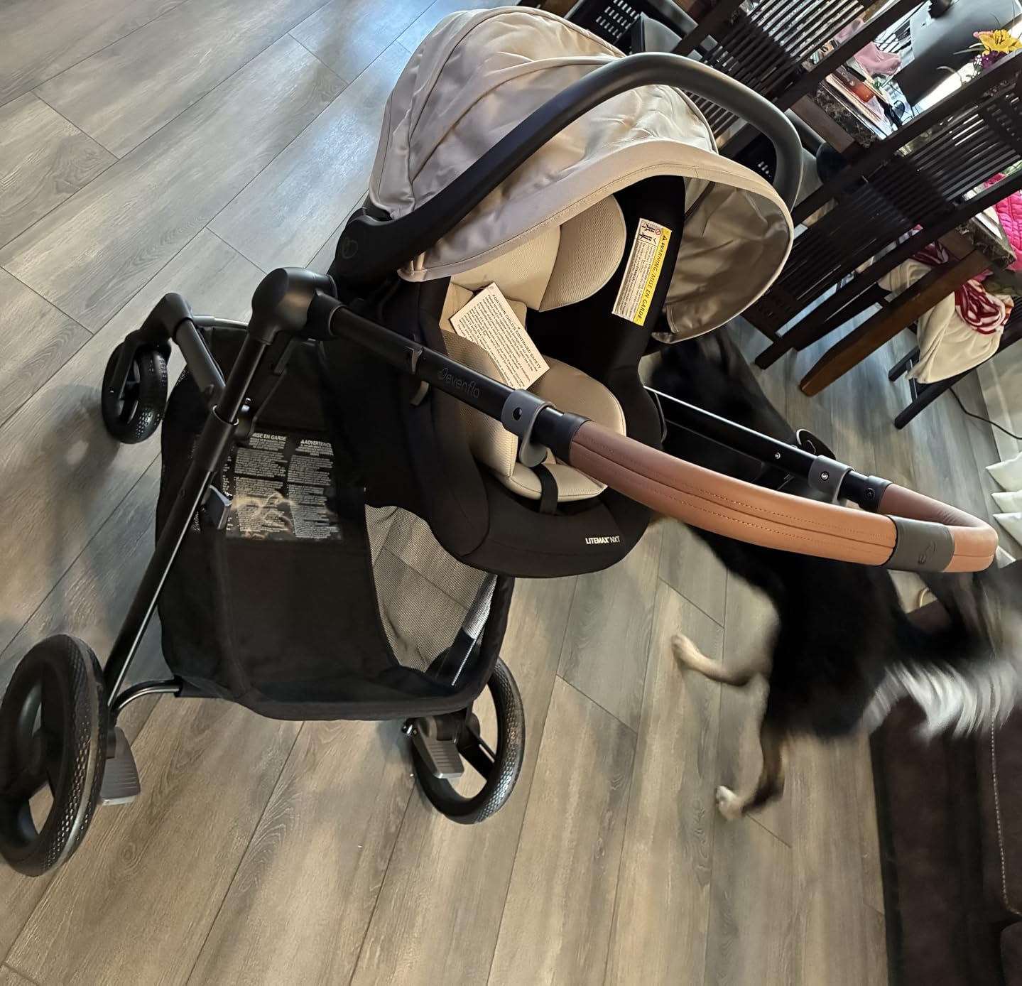 Evenflo Pivot NXT Travel System with LiteMax NXT Preemie and Infant Car Seat customer photo 2