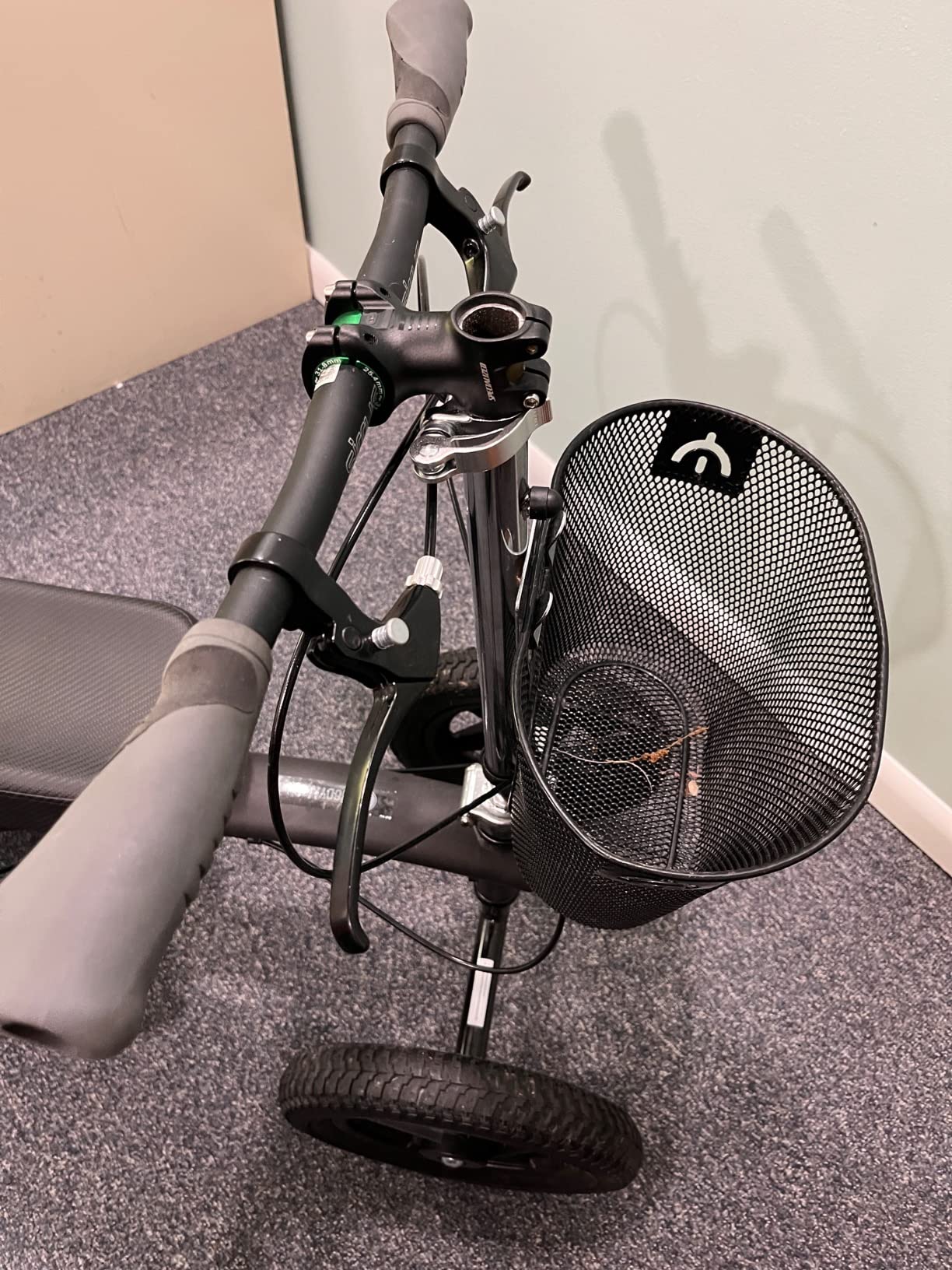 BodyMed All-Terrain Knee Walker, Steerable for Foot Injuries - Heavy-Duty, Adjustable Scooter with Dual Brakes & Metal Basket - Better Alternative to Crutches for Leg Recovery customer photo 2