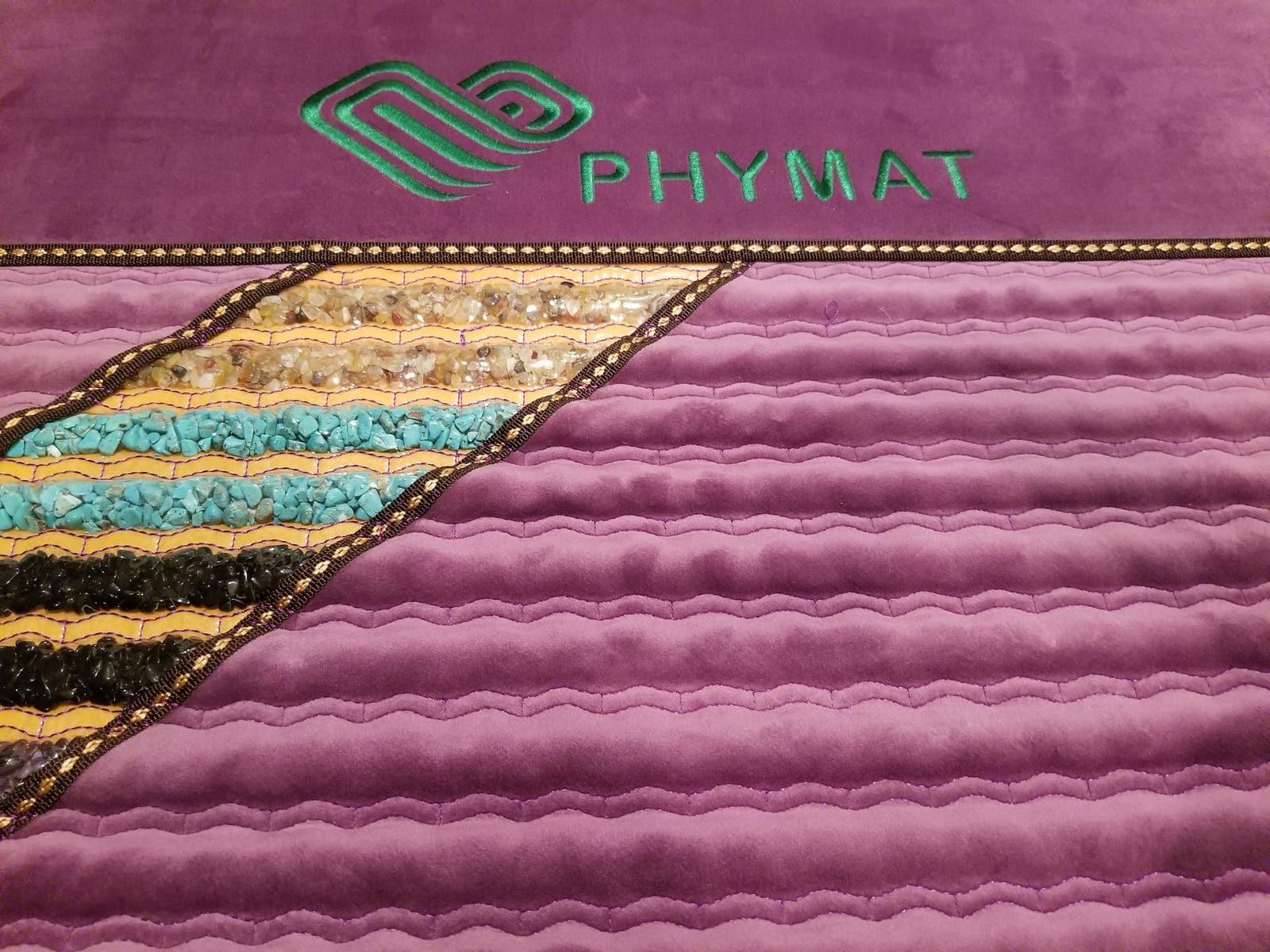PHYMAT Far Infrared Amethyst Crystal Heating Mat, 67x27in customer photo 2