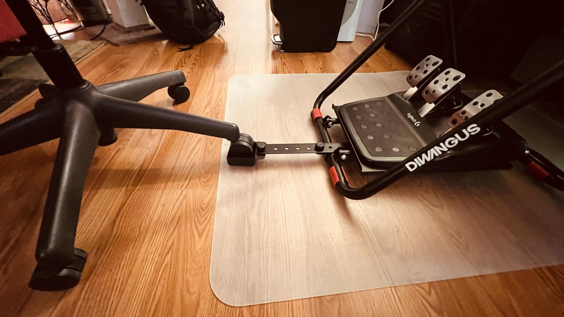 DIWANGUS Foldable & Adjustable Sim Racing Wheel Stand with Shifter Mount customer photo 1