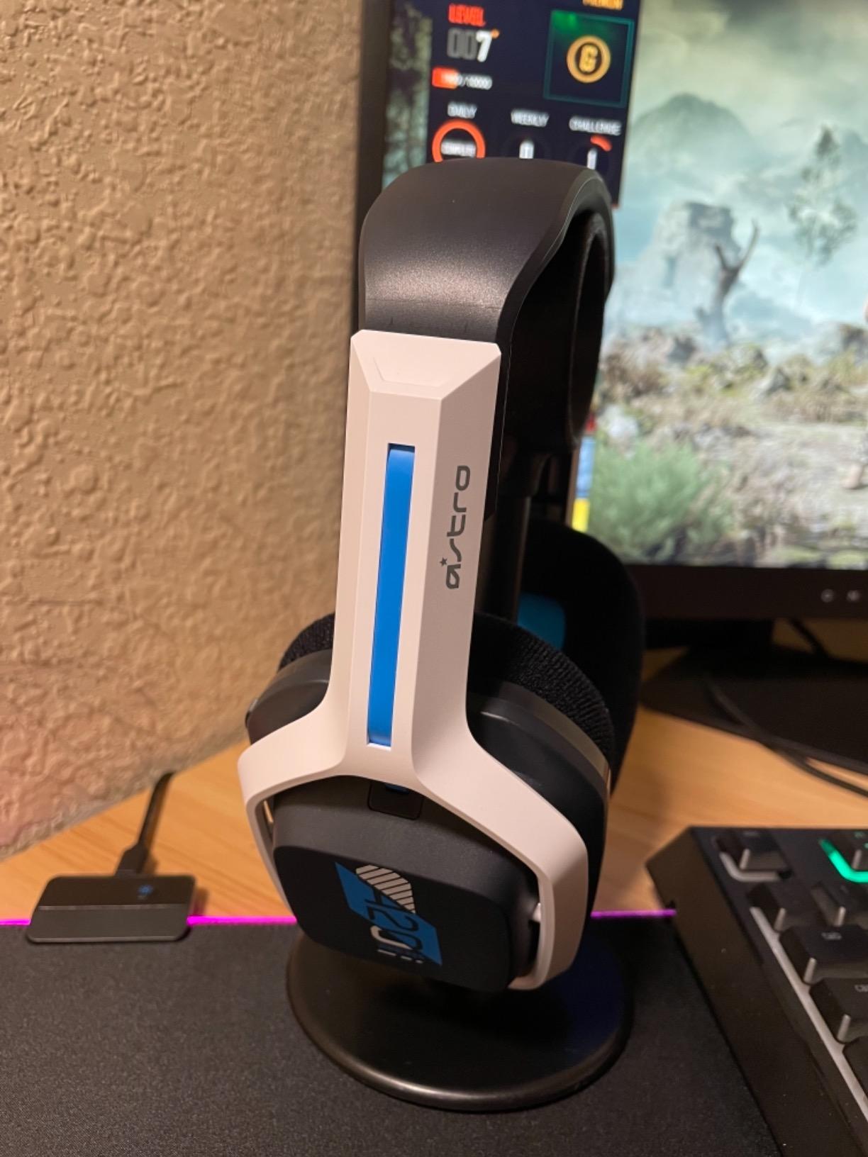 ASTRO Gaming Logitech G A20 Gen 2 Wireless Headset PlayStation - White/Blue customer photo 2