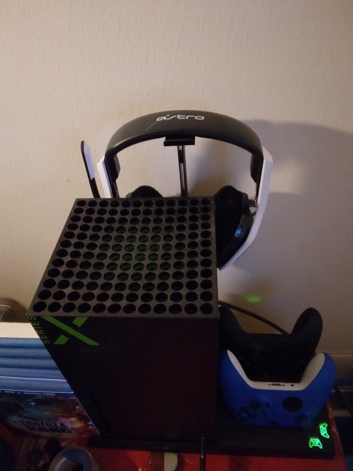 ASTRO Gaming Logitech G A20 Gen 2 Wireless Headset Xbox - White/Green customer photo 2