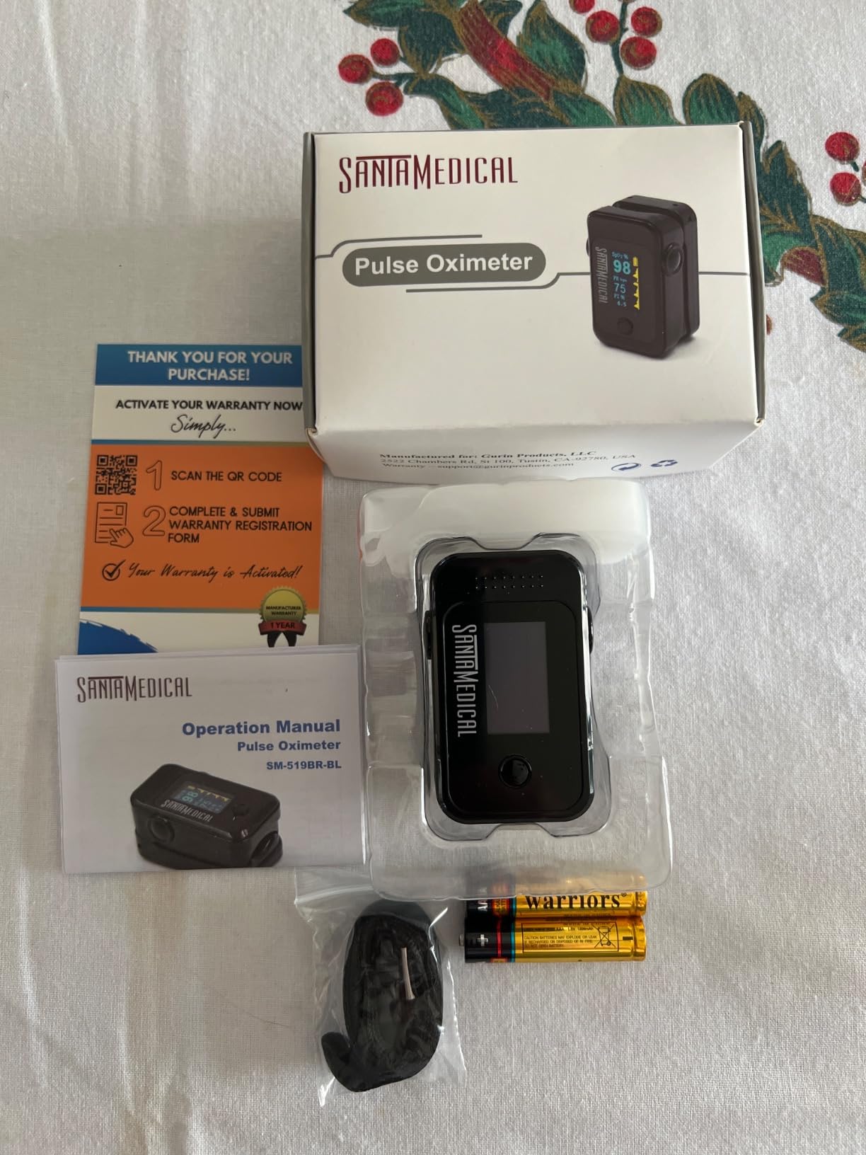 Santamedical Dual Color OLED Pulse Oximeter Fingertip Monitor (SpO2) customer photo 2