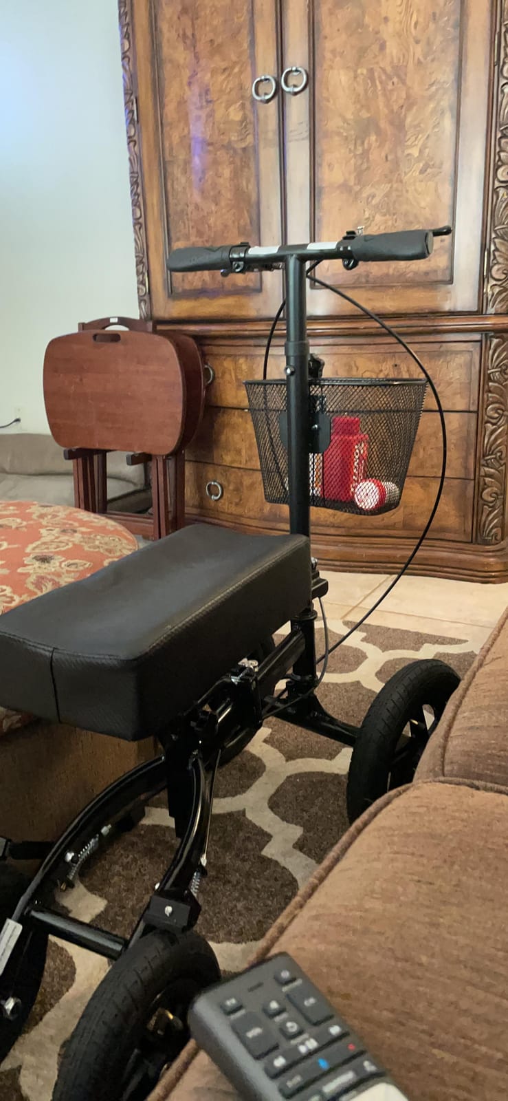 Quad All Terrain Foldable Medical Steerable Knee Walker Scooter, Walking Aid Roller for Foot Injuries, Height Adjustable Crutch Alternative, Deluxe Brake System & Basket, Black customer photo 2