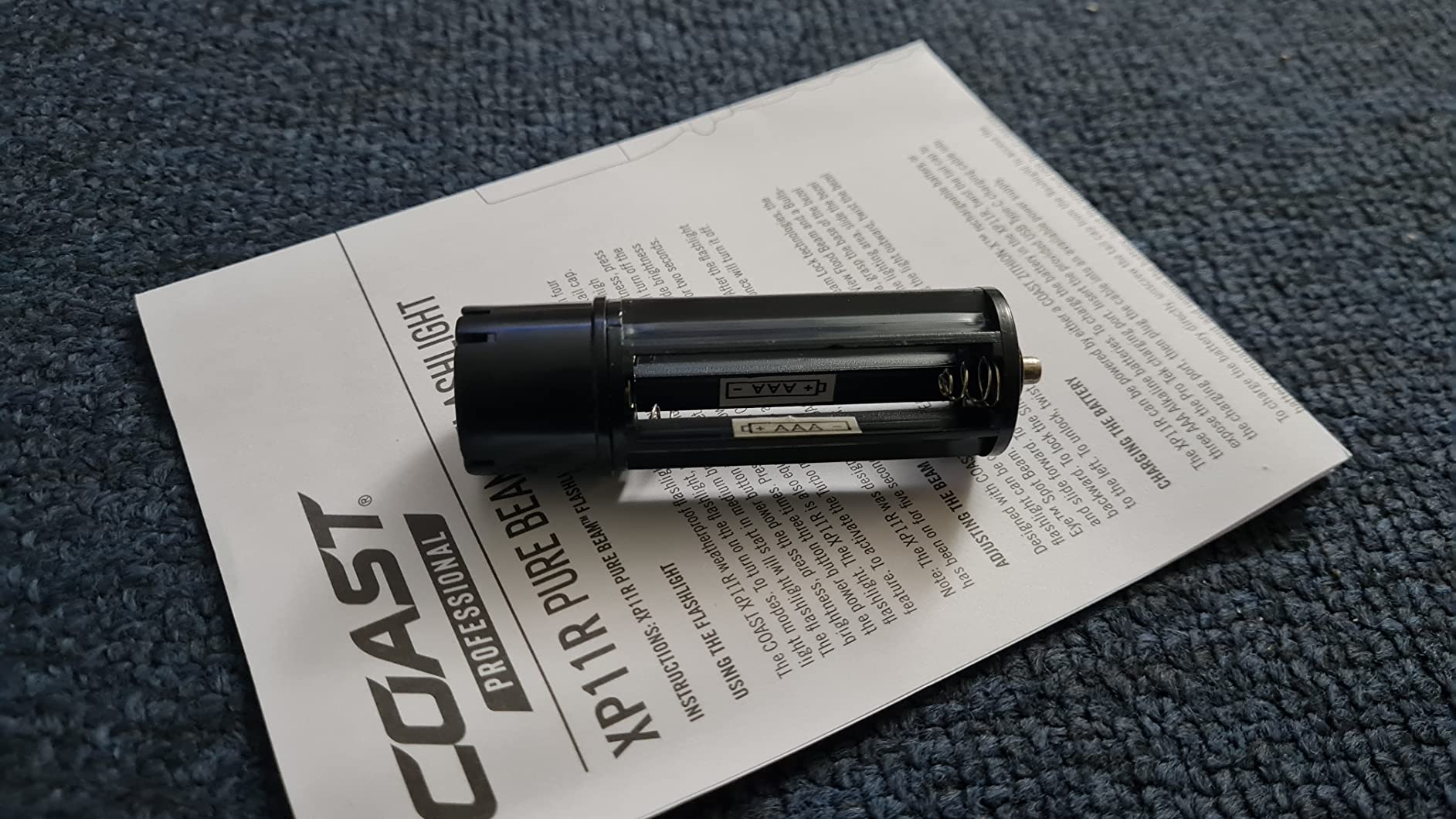 Coast XP11R 2600 Lumen USB-C Rechargeable LED Flashlight with Slide Focus and Pure Beam Focusing Optic, 4 Light Modes, Black customer photo 1
