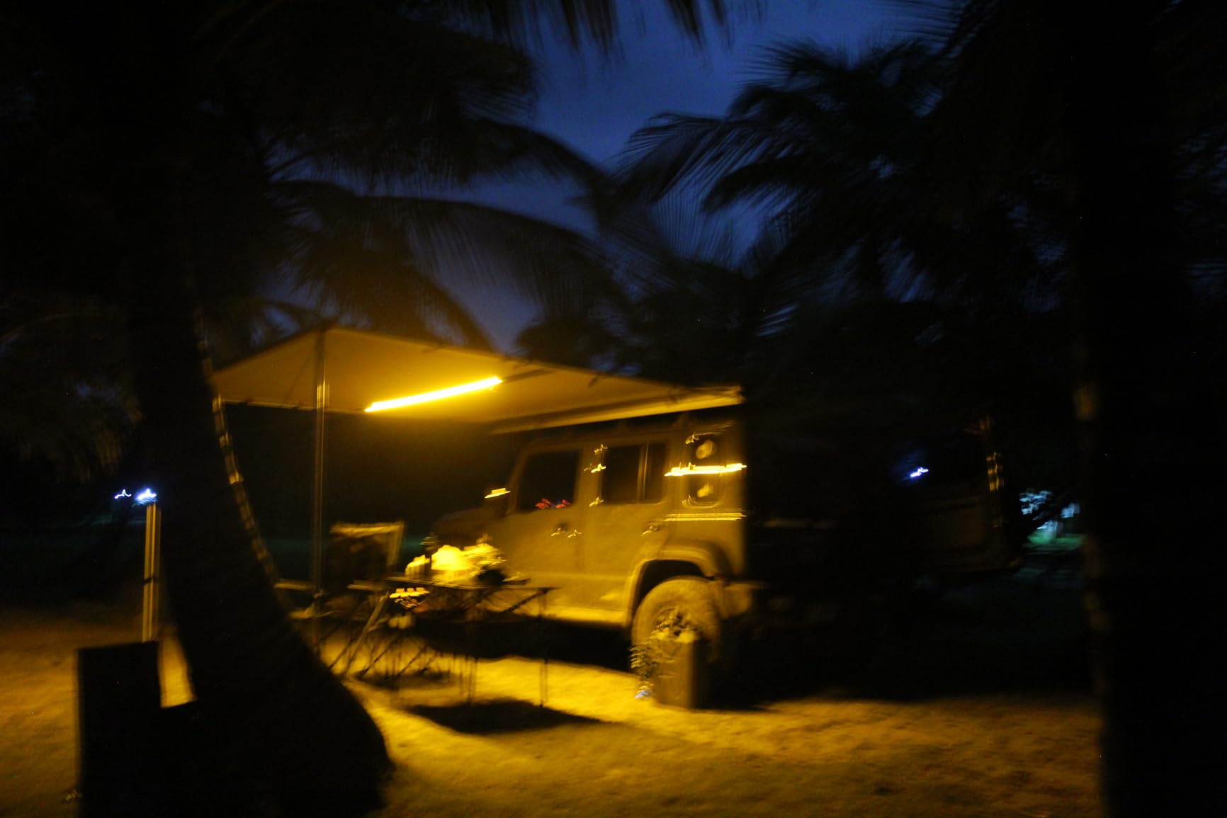 ARB 4x4 Accessories 814412 Retractable Black Aluminium Awning with Led Light Strip Included 2500x2500mm 8.2 x 8.2 feet Ideal for 4x4 Off Road Adventures, Camping, Outdoor Experience customer photo 2