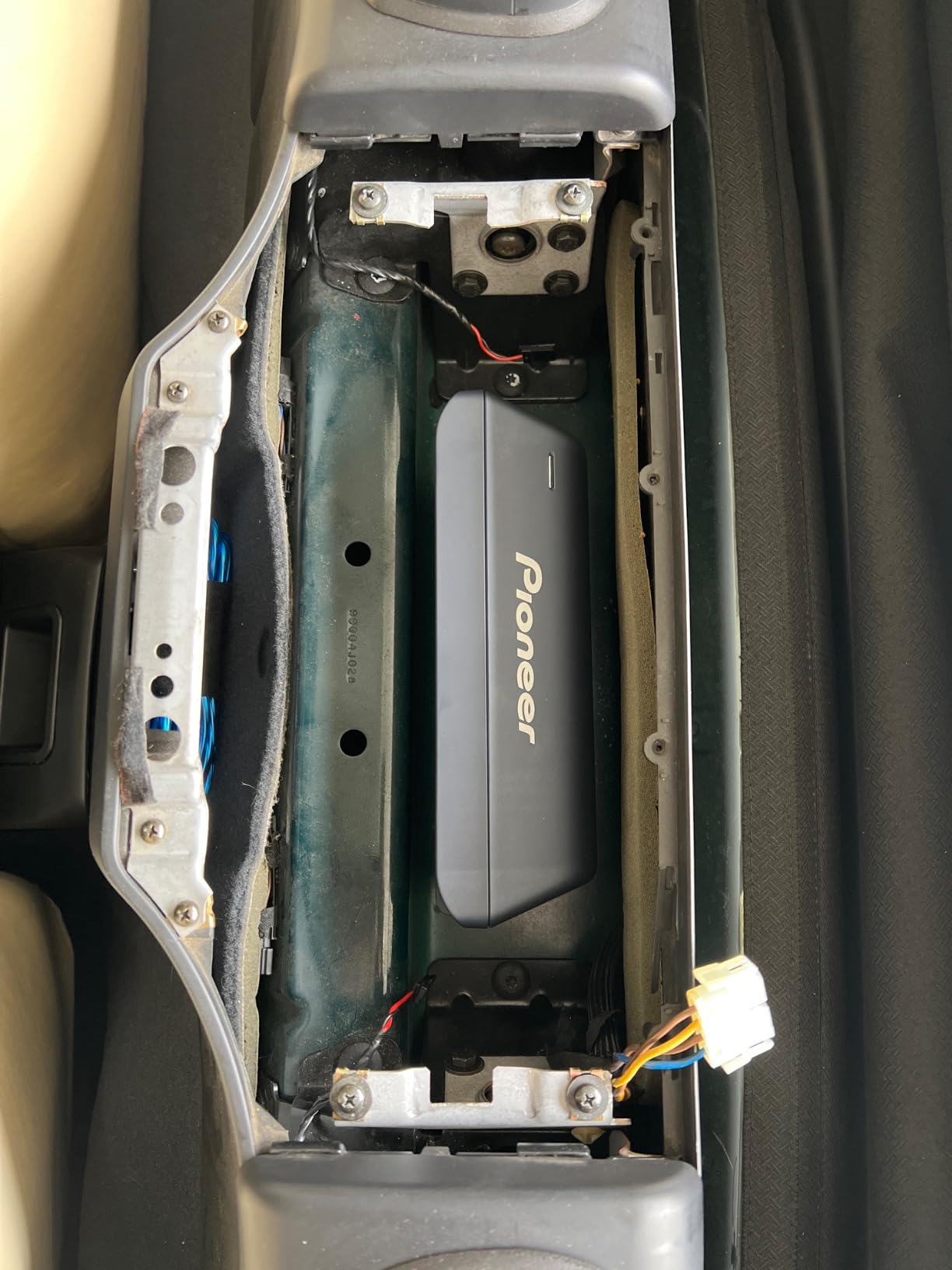 PIONEER TS-WX010A Compact Under-Seat Powered Subwoofer 160W Max customer photo 2
