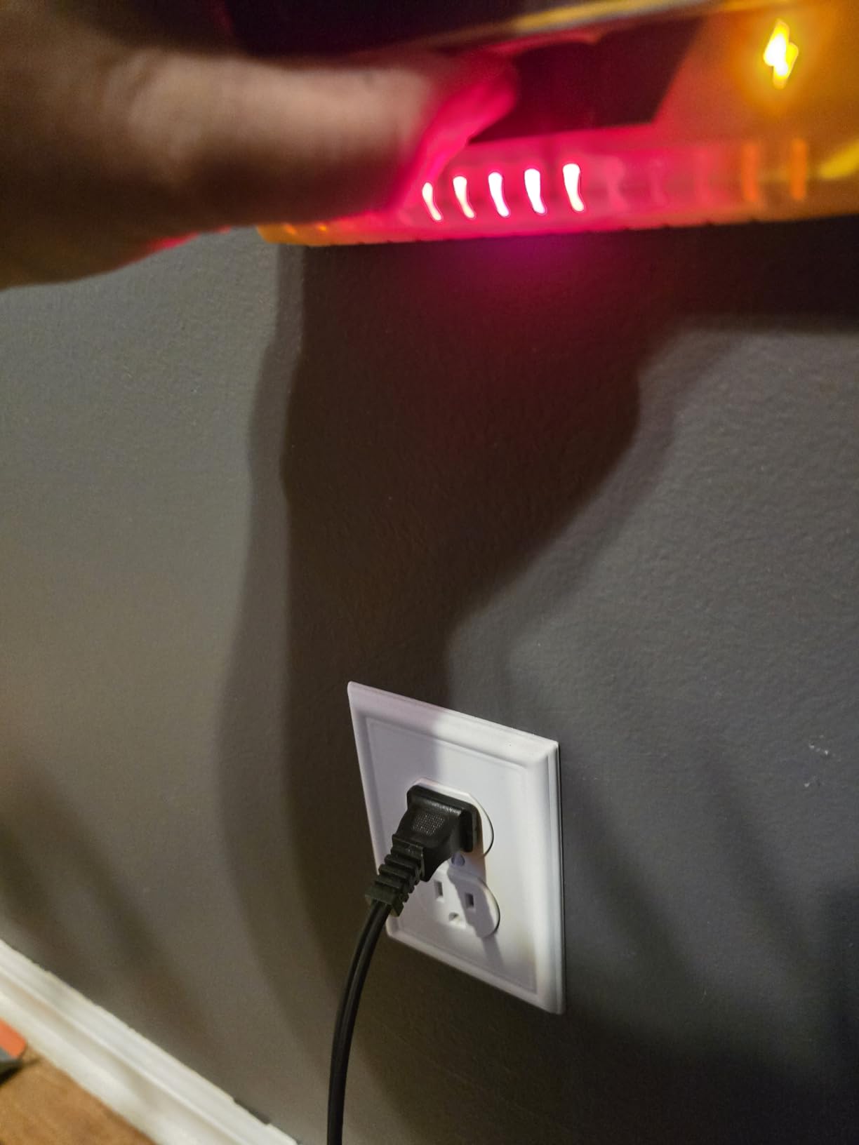 Franklin Sensors ProSensor M150/X990 Stud Finder with Live Wire Detection | 9-Sensor Wall Scanner, Wood and Metal Stud Detector, Made in the USA customer photo 1