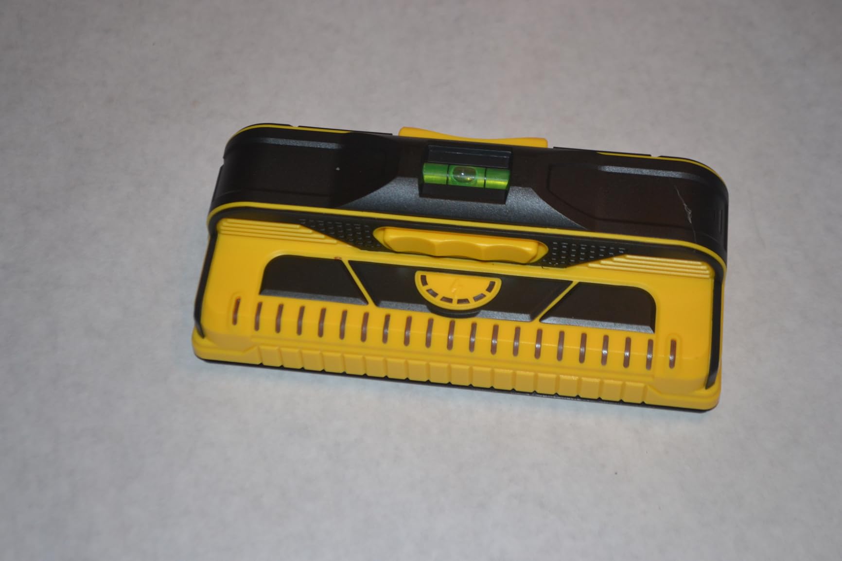 Franklin Sensors ProSensor M210 Stud Finder with Live Wire Detection | 13-Sensor Wall Scanner, Wood and Metal Stud Detector, Made in the USA, Shows Full Width of Studs customer photo 2
