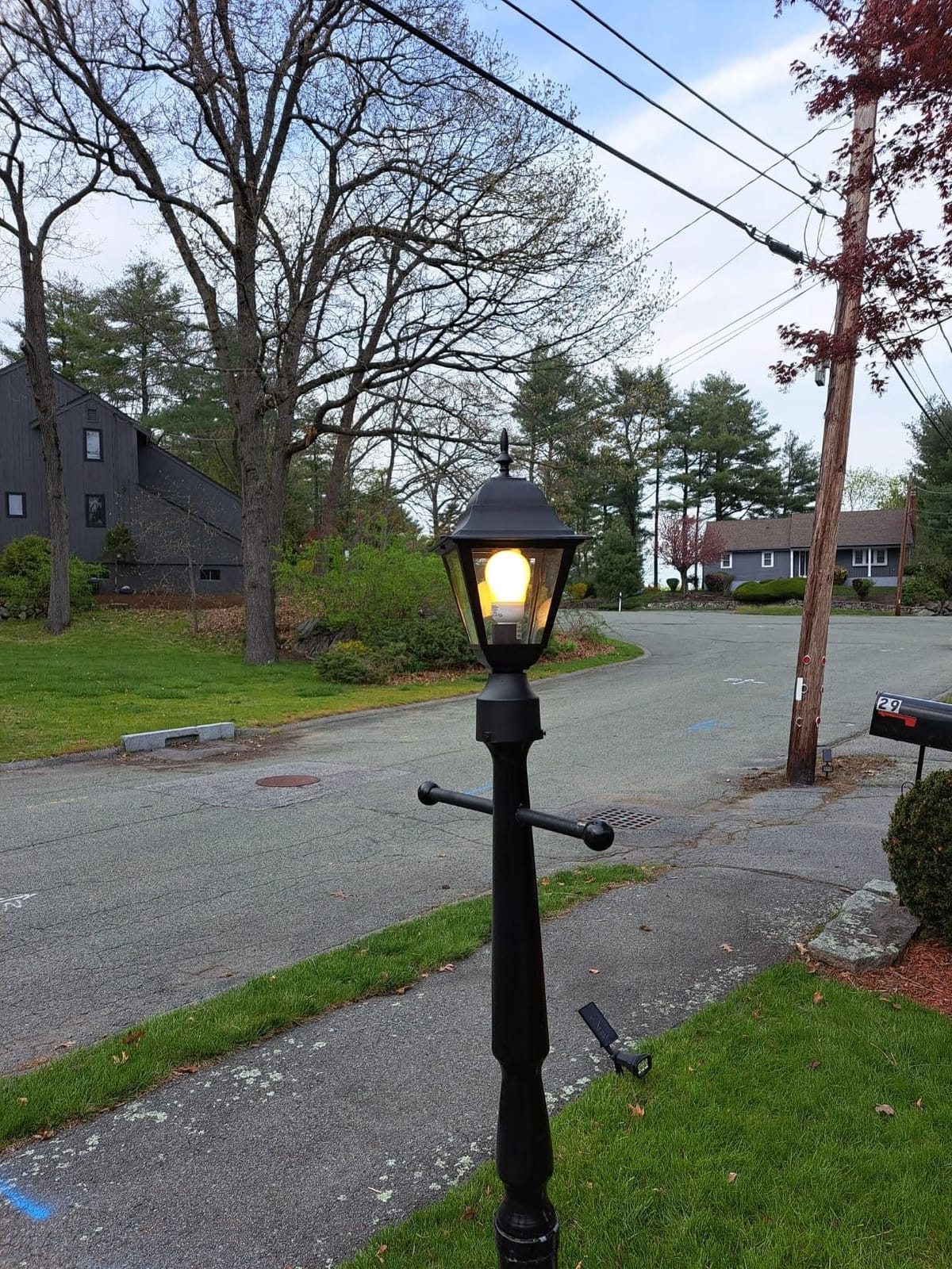 Windben Outdoor Post Light, Waterproof, 16.5in, Matte Black customer photo 1