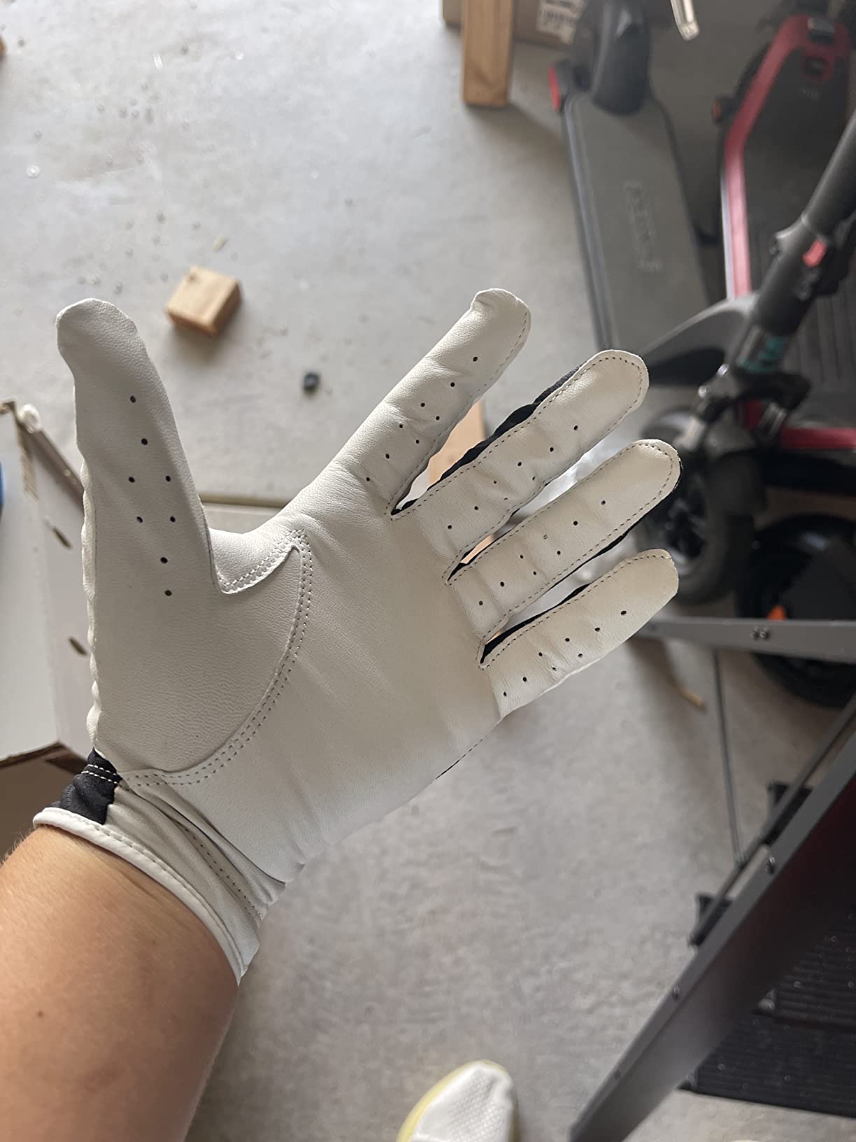Under Armour Mens Iso-chill Golf Glove customer photo 2