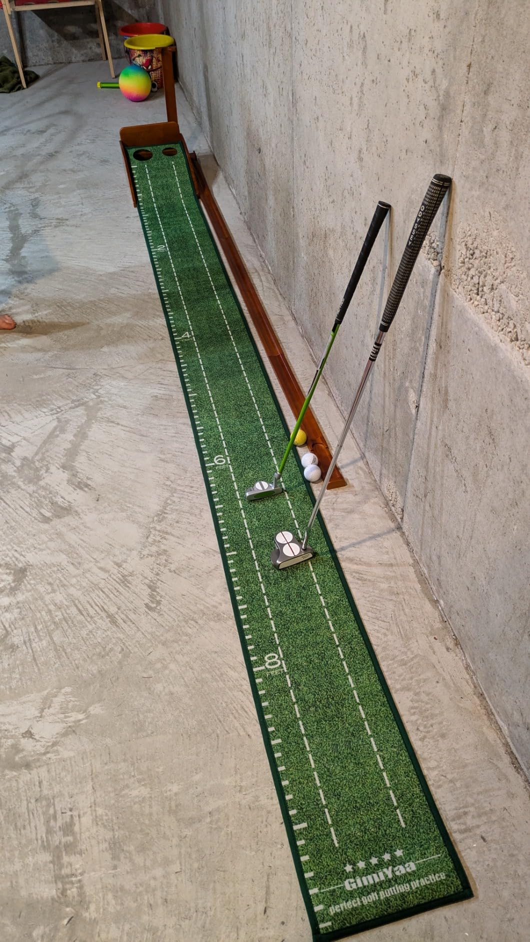 GimYaa Golf Putting mat Green Indoor and Outdoor with Auto Ball Return, Game Practice Golf Gifts for Home, Office, Backyard Indoor Golf and Outdoor Use, Crystal Velvet Mat customer photo 1