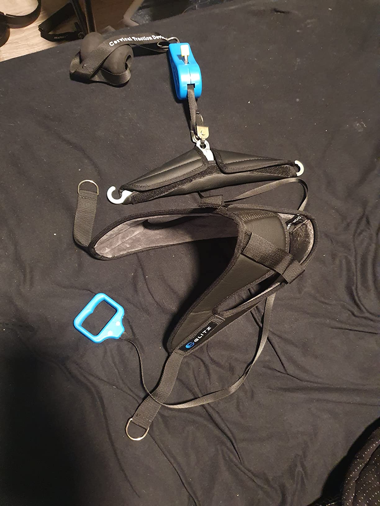 Cervical Neck Traction Device for Home Use, Portable Neck Stretcher Hammock Over Door for Neck Pain Relief, Neck Sling for Spine Decompression customer photo 1