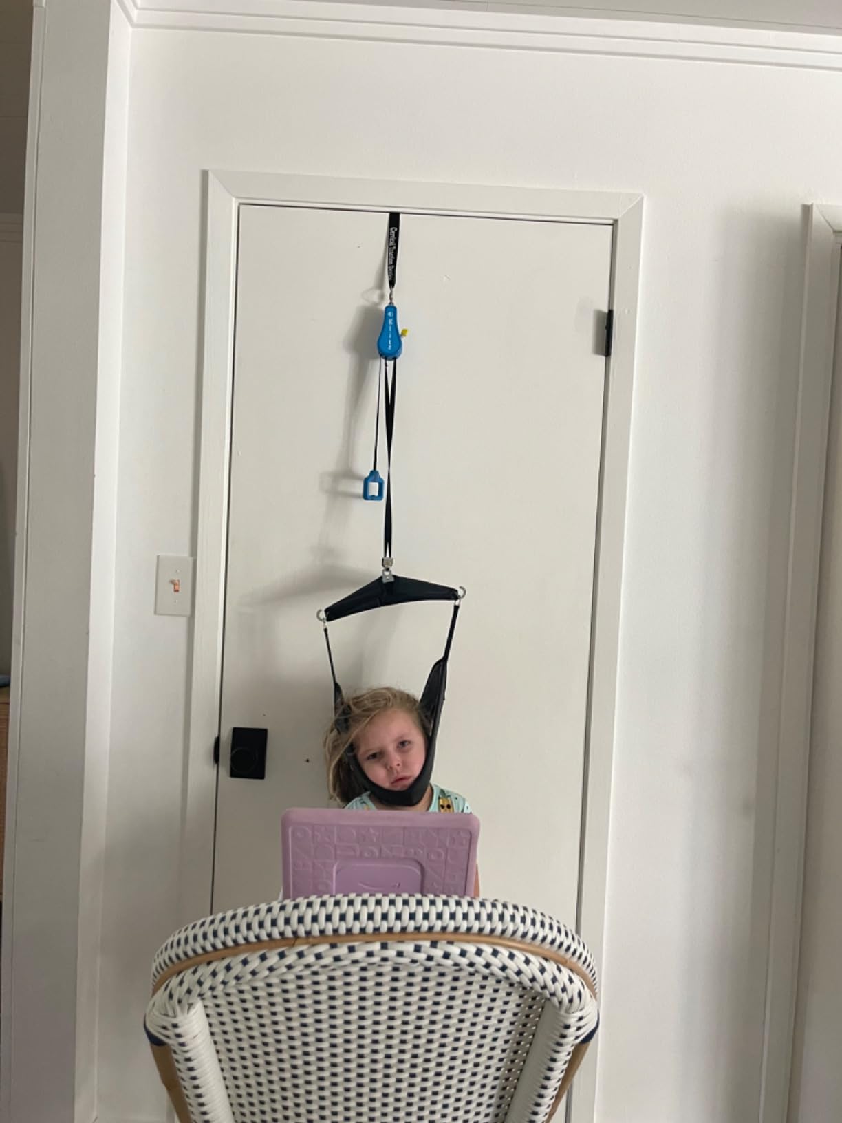 Cervical Neck Traction Device for Home Use, Portable Neck Stretcher Hammock Over Door for Neck Pain Relief, Neck Sling for Spine Decompression customer photo 2