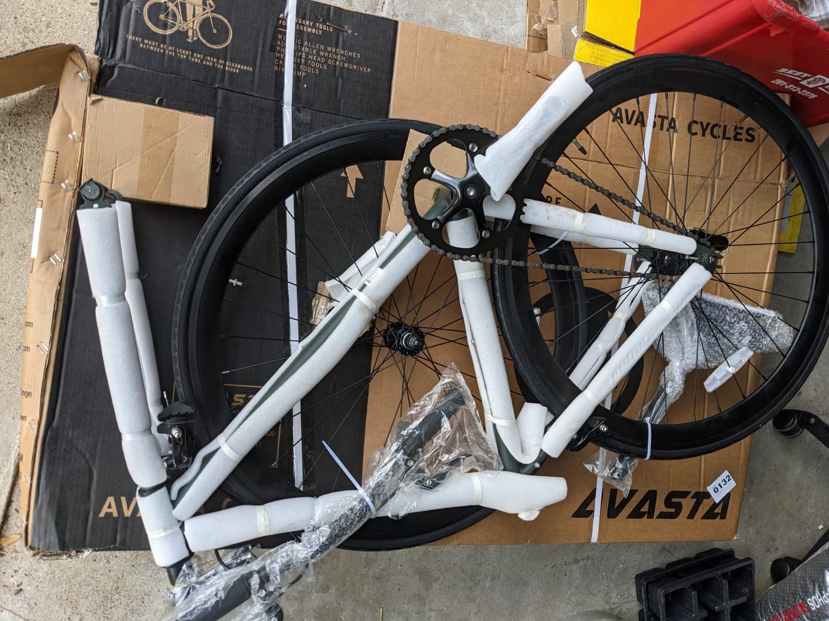 AVASTA Single-Speed Fixed Gear Fixie Bike, Flip Flop Hub Urban Commuter Bicycle, 50/54/58cm Frame, Multiple Colors customer photo 2