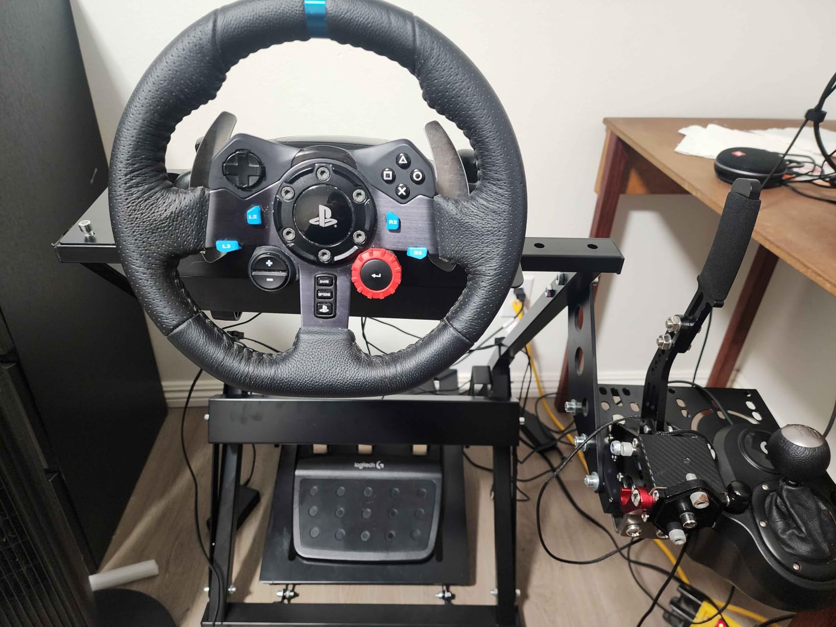 Marada X Frame Steering Wheel Stand Racing Sim Cockpit with Seat Slot customer photo 1