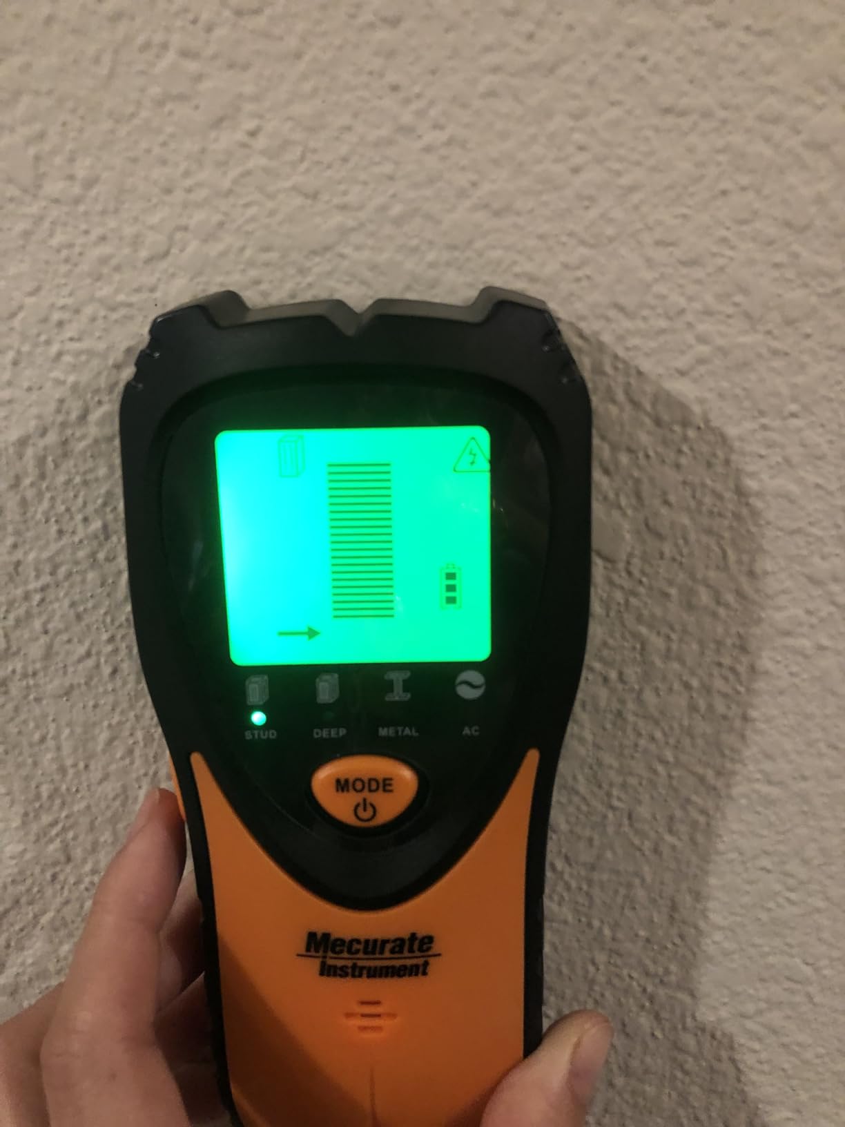 Mecurate 5-in-1 Stud Finder Wall Scanner for Studs, Metal & Live AC Wires | Easy-to-read graphical LCD & audio alerts; Standard, Deep, Metal & AC modes; 9V battery and carrying pouch included. customer photo 2