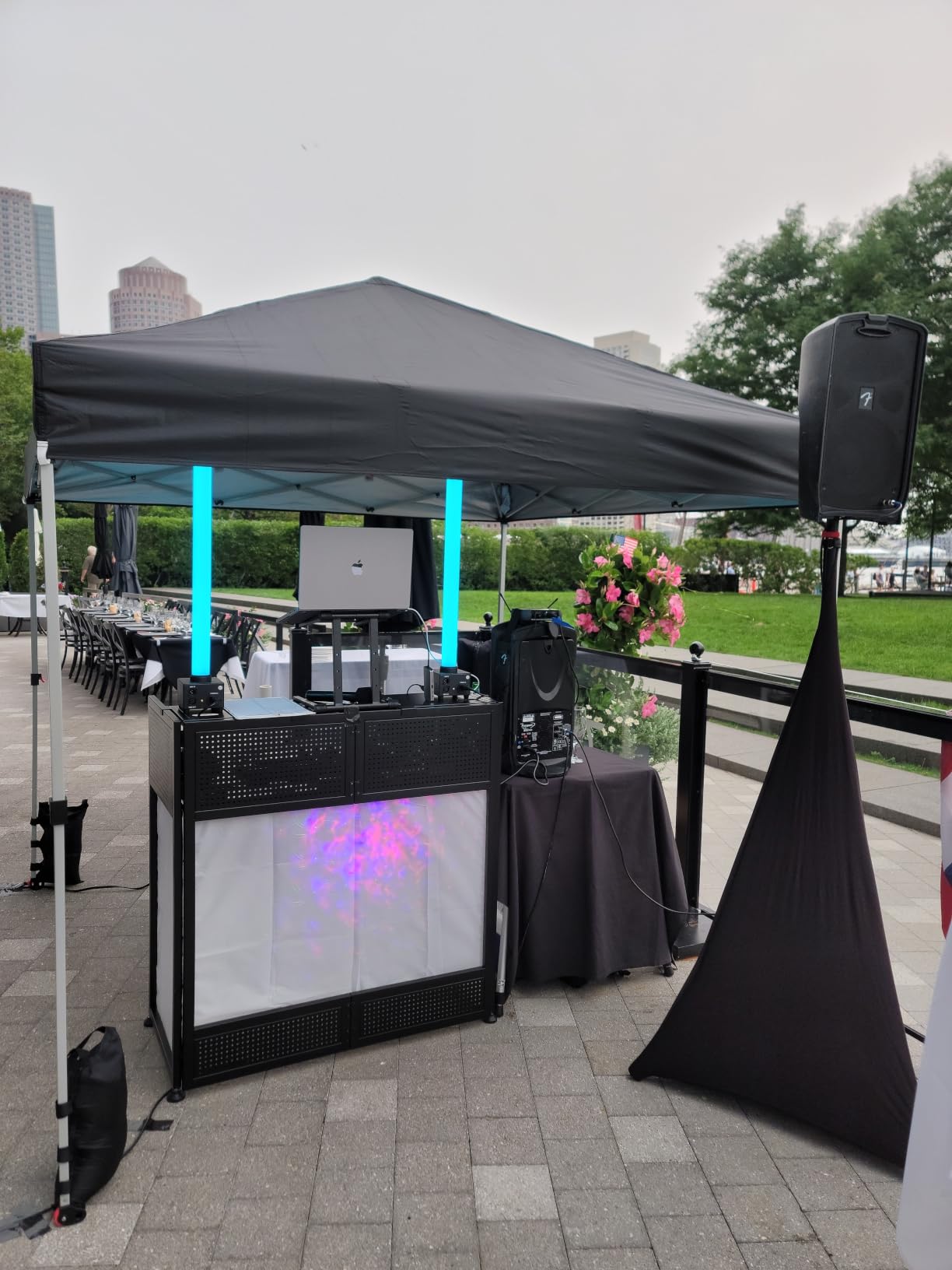 CROWN SHADES 10x10 Pop Up Canopy with 1 Side Wall, Beach Canopy Tent, White customer photo 2