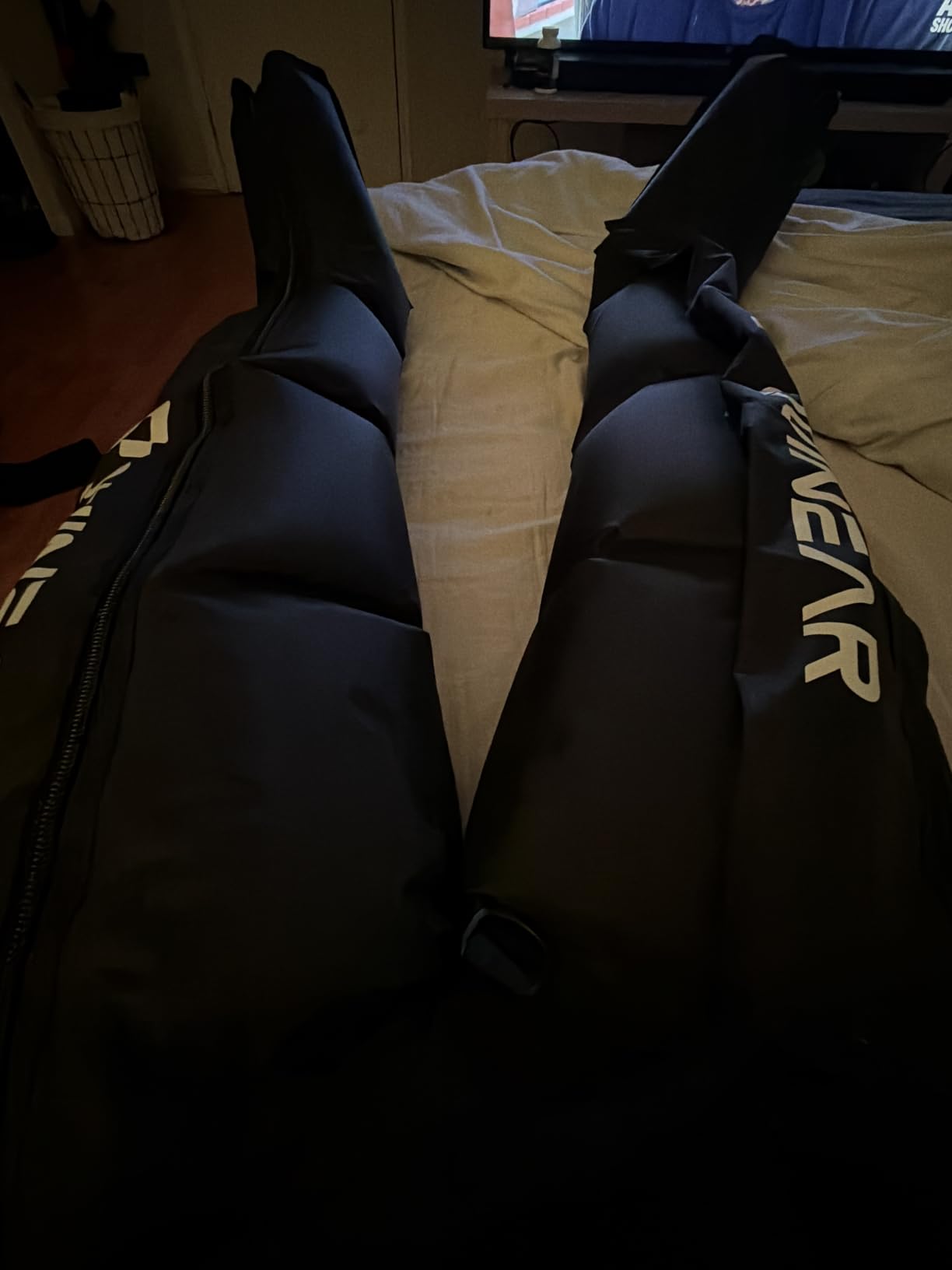 QUINEAR Leg Recovery Compression System for Athlete Post Workout, Professional Sequential Device for Massage Therapy, Foot and Leg Recovery Boots, Improve Circulation Reduce Muscle Soreness (Medium) customer photo 2
