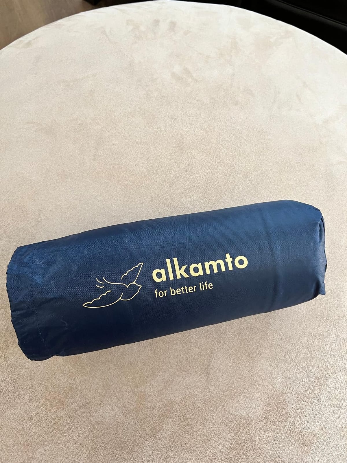 alkamto Travel & Camping Comfortable Memory Foam Pillow – Easy to Carry Portable Bag – Temperature Regulating Pillow Case customer photo 1