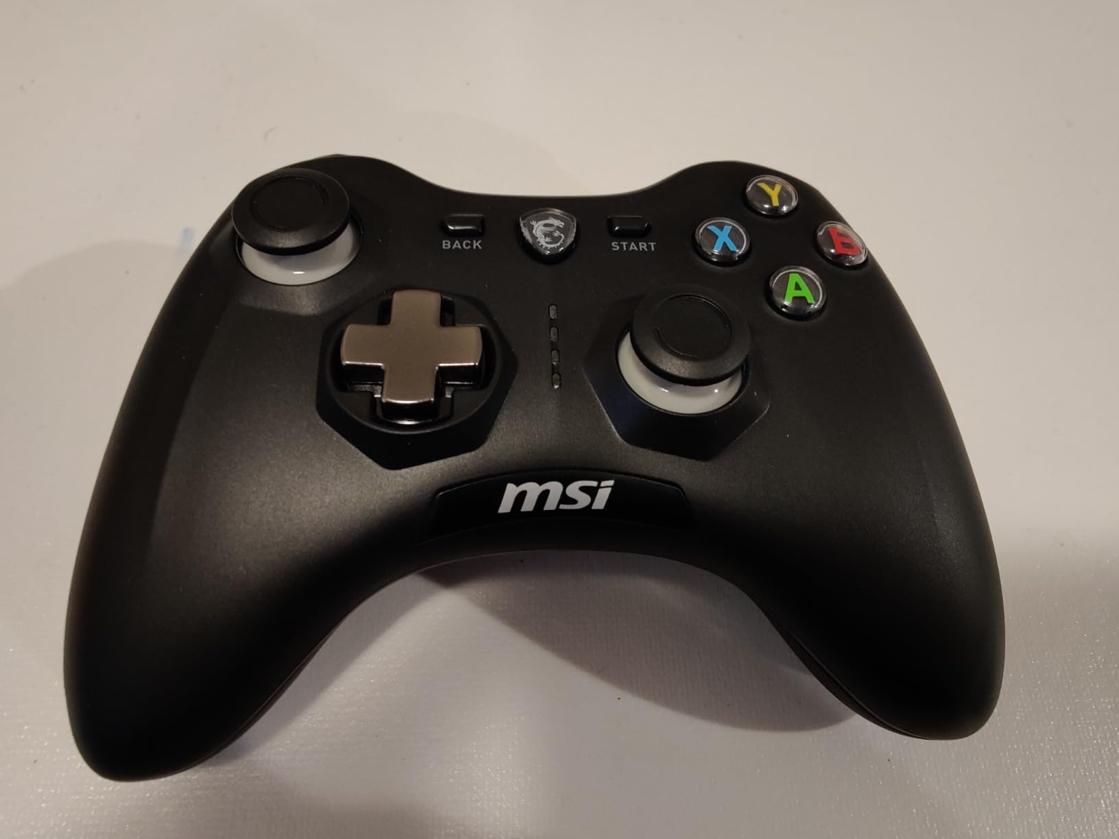 msi Force GC30V2 Wireless Gaming Controller, Dual Vibration Motors, Dual Connection Modes, Interchangable D-Pads, Compatible with PC & Android, Black customer photo 2