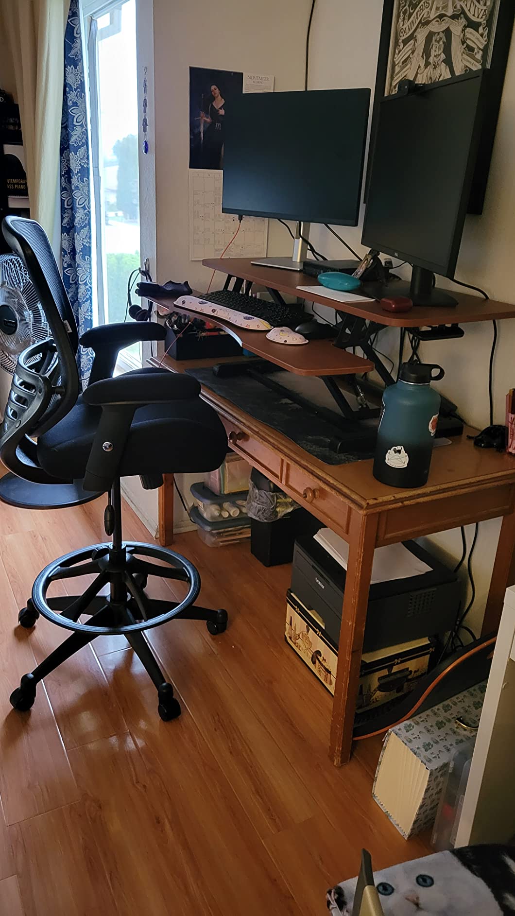 BOLISS 400lbs Mid Back Mesh Ergonomic Drafting Office Chair customer photo 2