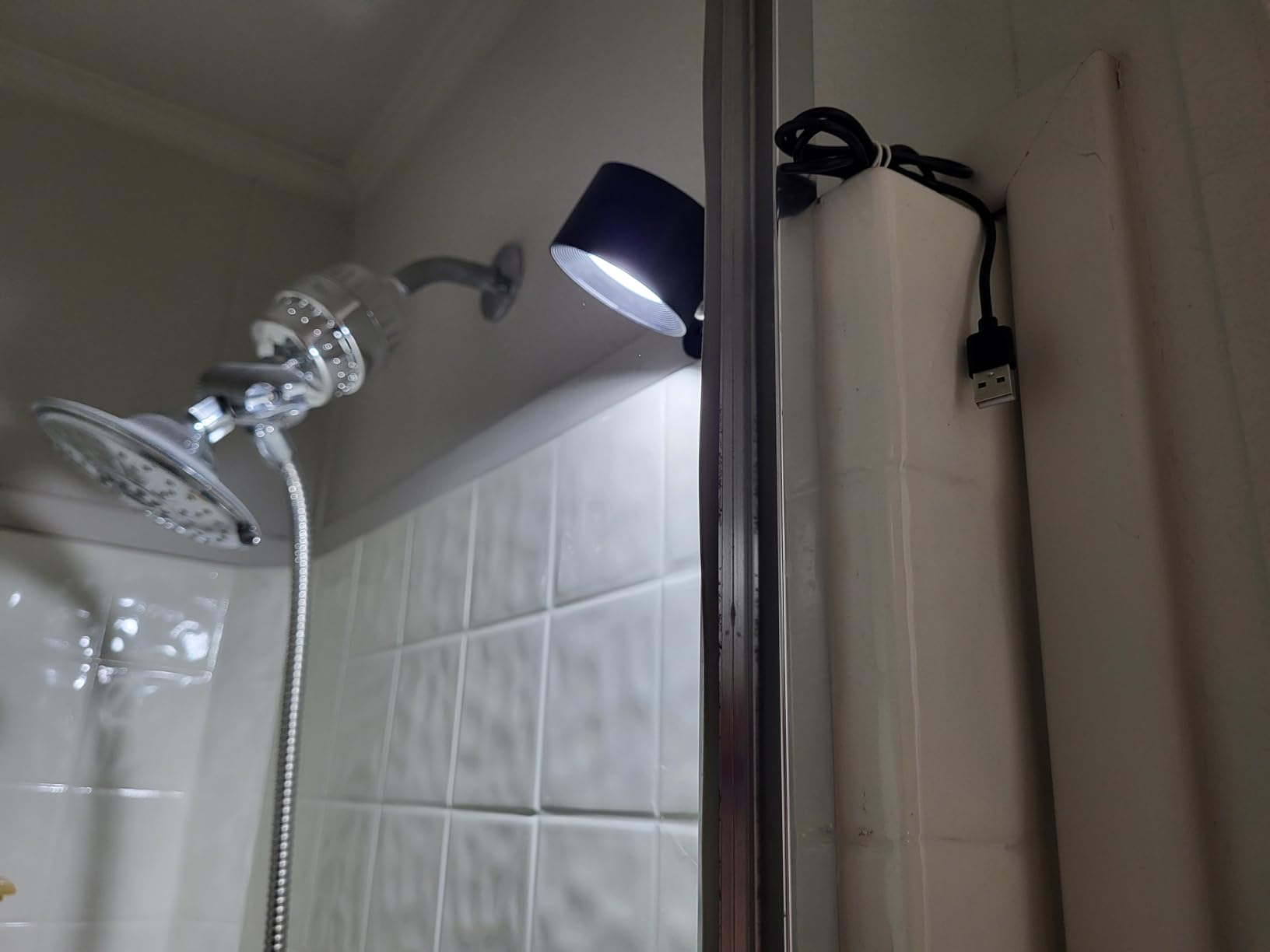 Koopala LED Sconces, Wall Mounted Lamps with Rechargeable Battery Operated USB Port 3 Color Temperatures & 3 Brightness Levels 360°Rotate Magnetic Ball, Cordless Lights for Reading Bedside customer photo 2