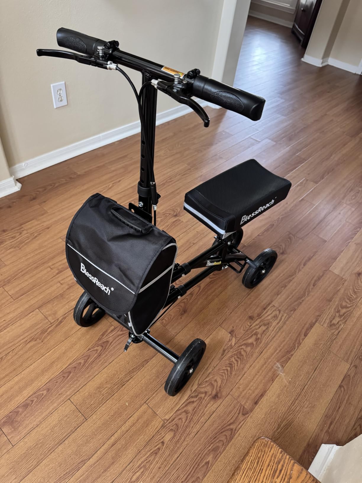 BlessReach Lightweight Knee Scooter for Adults for Foot Injuries,Knee Pad customer photo 2