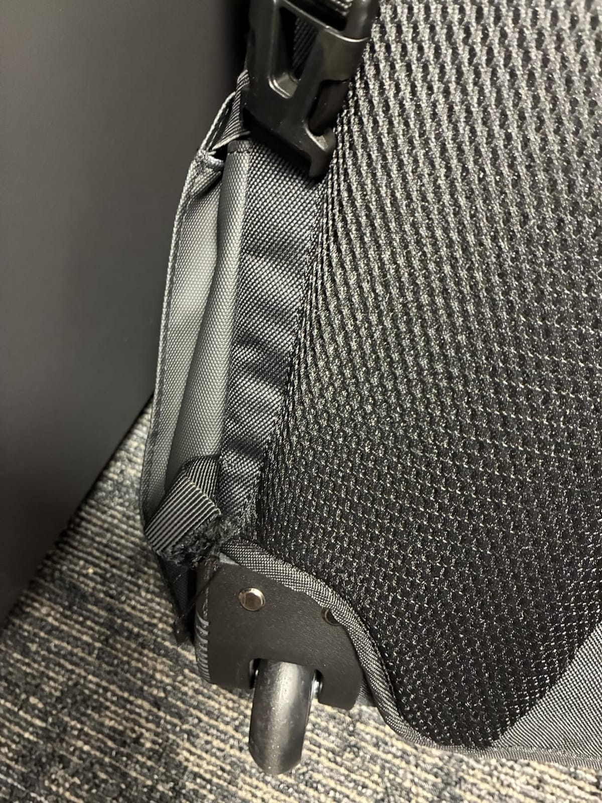 Rolling Backpack with Wheels, Waterproof Wheeled Backpack with USB Ports for Men Women, 15.6 Inch Travel Laptop Backpack with Wheels for Adults, Roller Carry-On Luggage Bag for Business Work customer photo 2