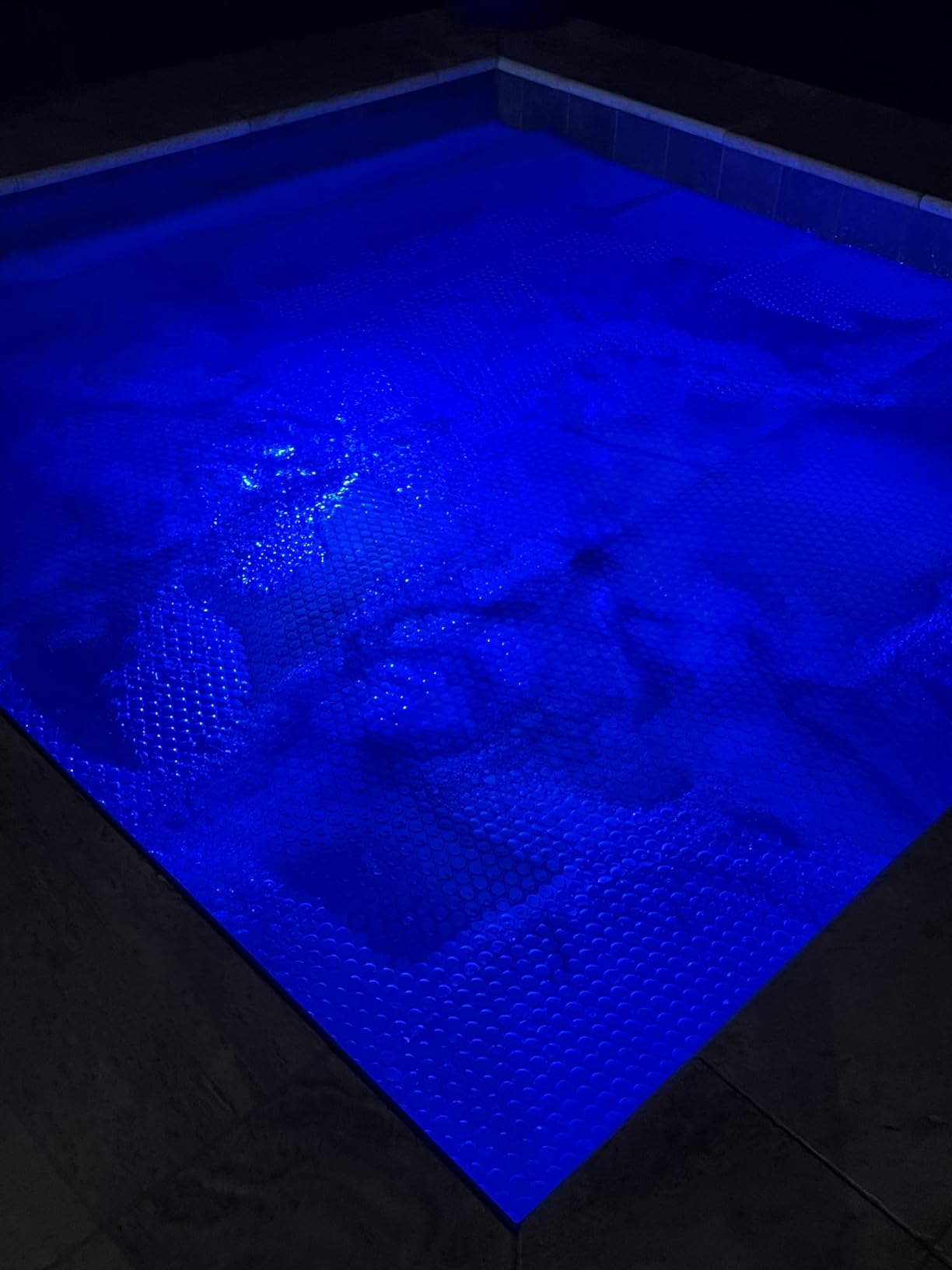 MADHOLLY 7×7FT Square 16Mil Heavy-Duty Spa Hot Tub Cover for Heat Retention customer photo 2