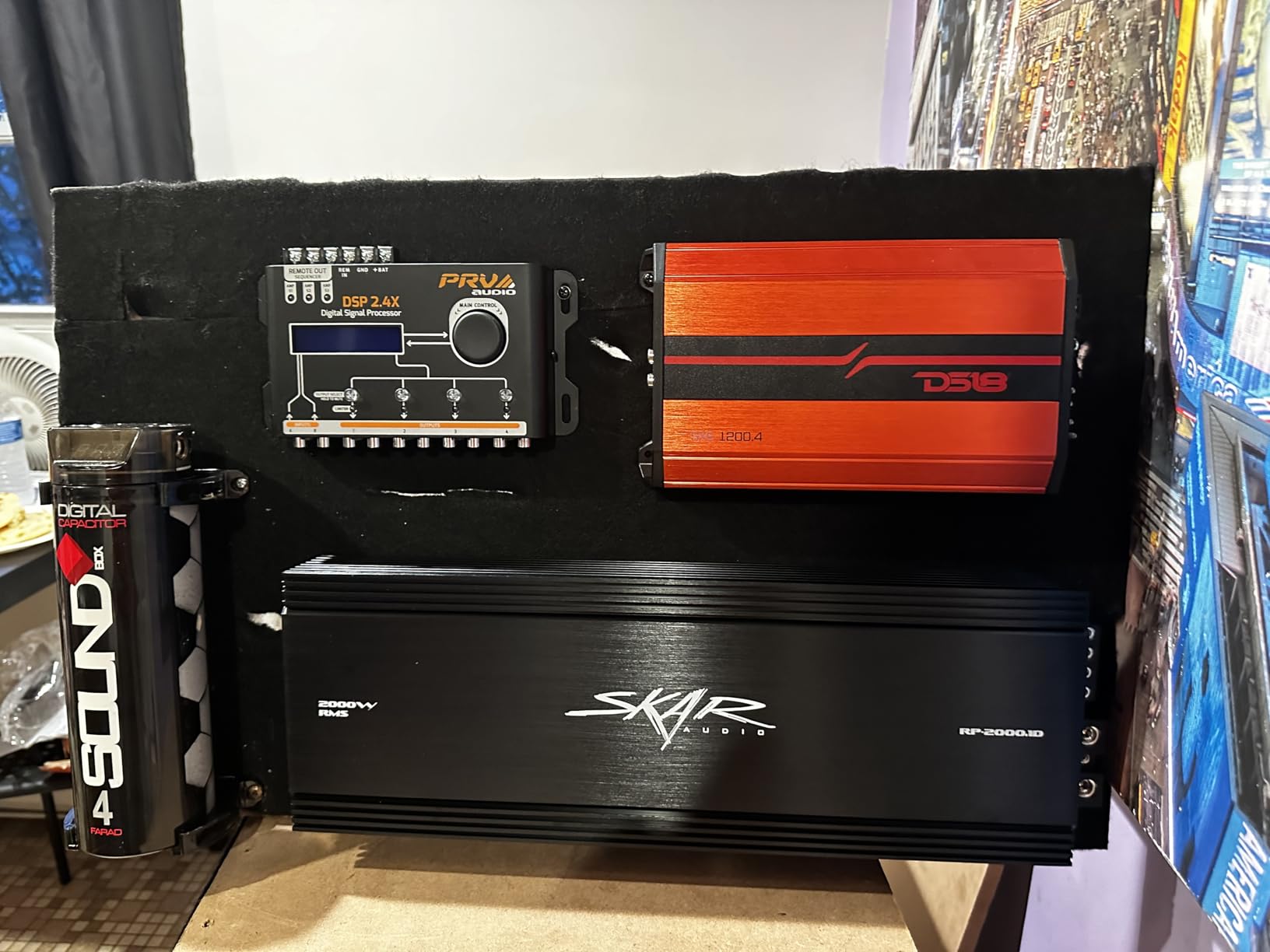 DS18 SXE-1200.4/RD Car Amplifier Stereo Full-Range Class A/B 4-Channel 60x4 RMS @4 OHM 1200 Watts - Powerful and Compact Amp for Speakers in Car Audio System customer photo 2