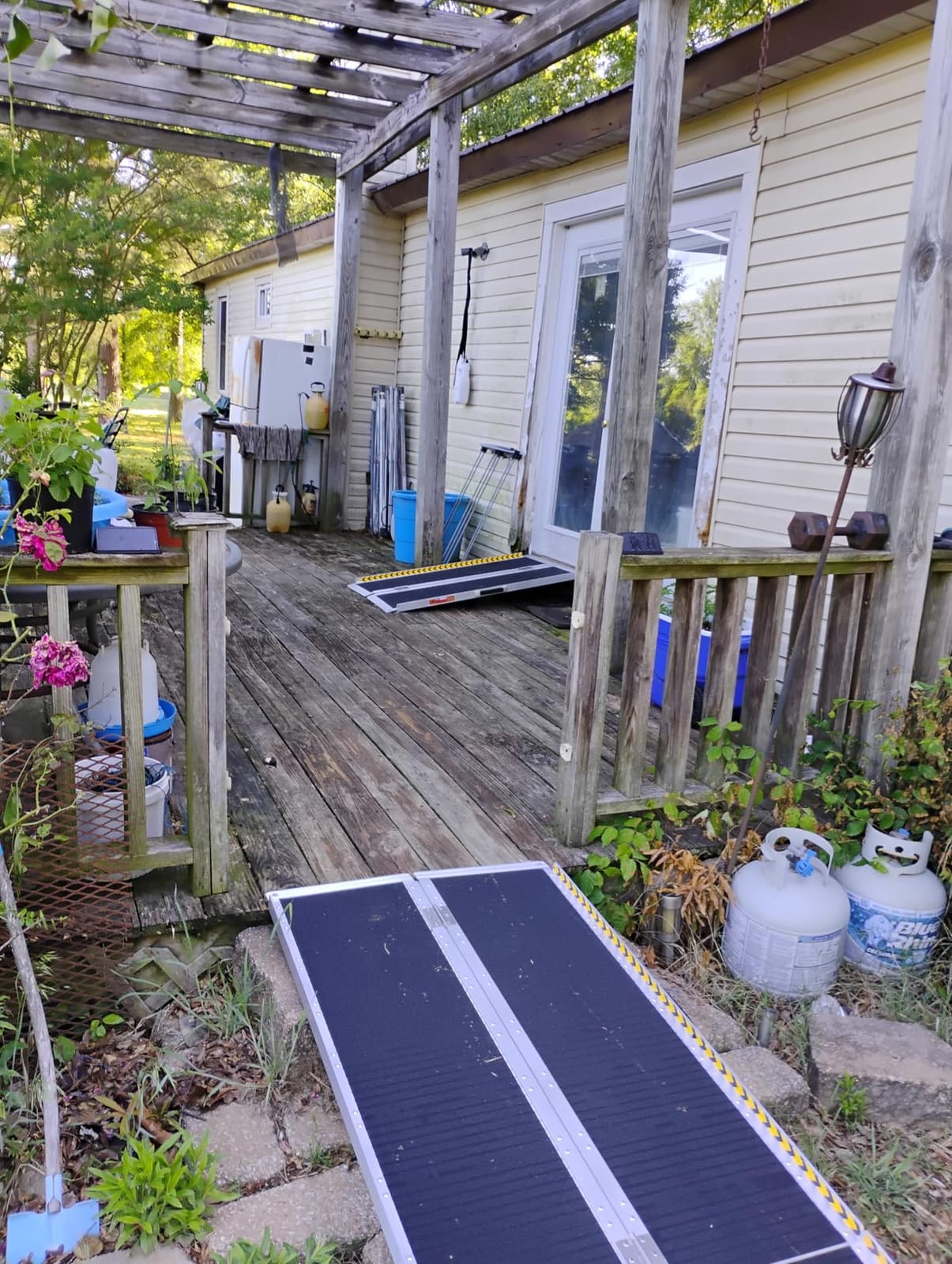 VNN Portable Wheelchair Ramp 6FT, Seamless Non-Slip Aluminum Ramps for Wheelchairs for Home, Handicap Wheelchair Ramps for Home Steps, Aluminum Loading Dock Plates, Doorways customer photo 1