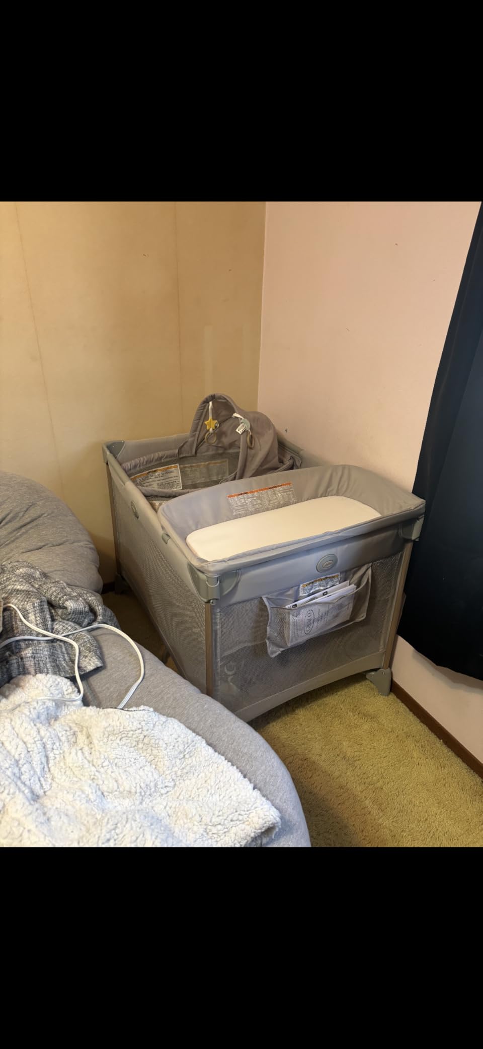 Graco Pack 'n Play Simple Solutions Playard, Cam customer photo 2