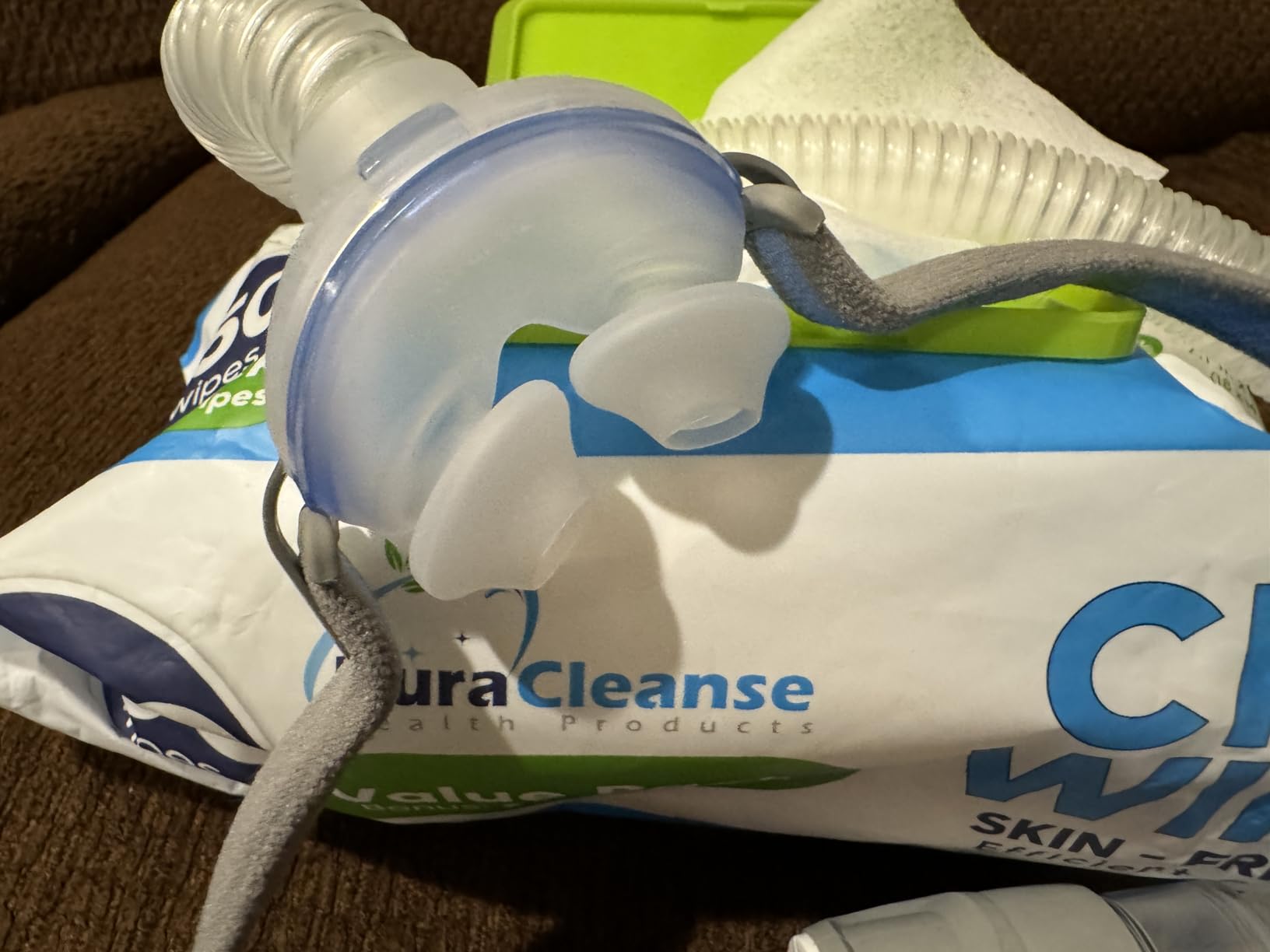 CPAP Wipes - XL & Moist Unscented CPAP Cleaner - 300 Ct + 12 customer photo 2
