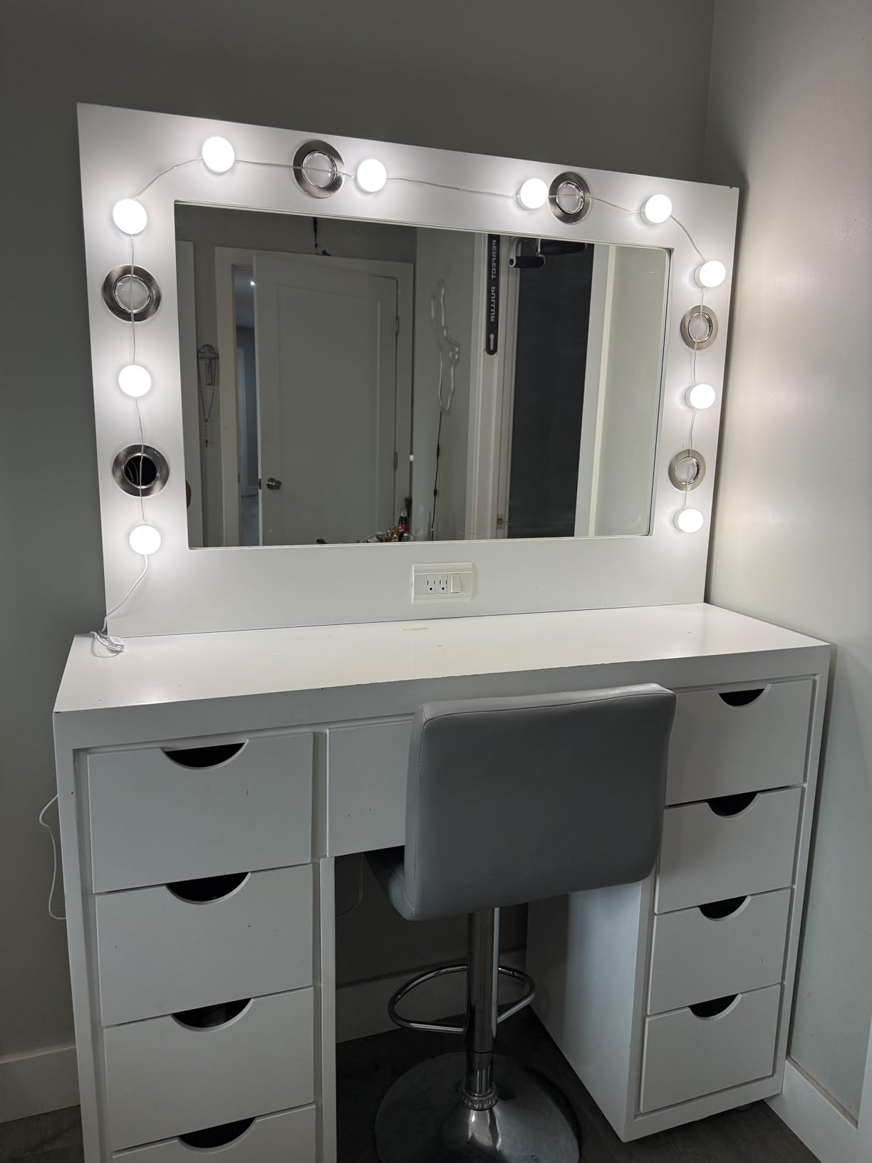 LED Vanity Lights For Mirror, Vanity Lights Stick on with 10 Dimmable Bulbs customer photo 2
