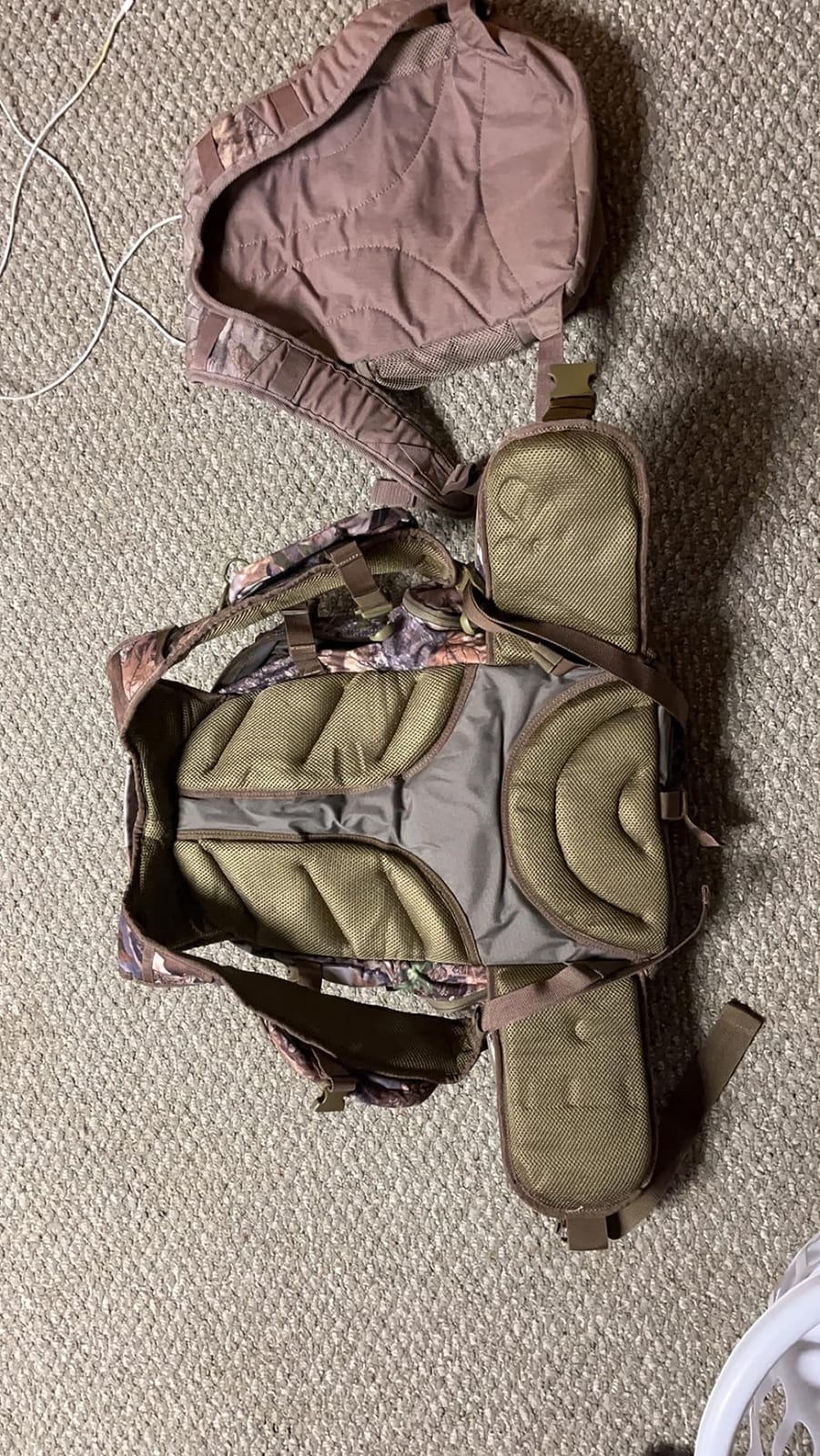 Large Hunting Backpack with padded weapon for Bow Rifle Hunting Gear40L customer photo 2