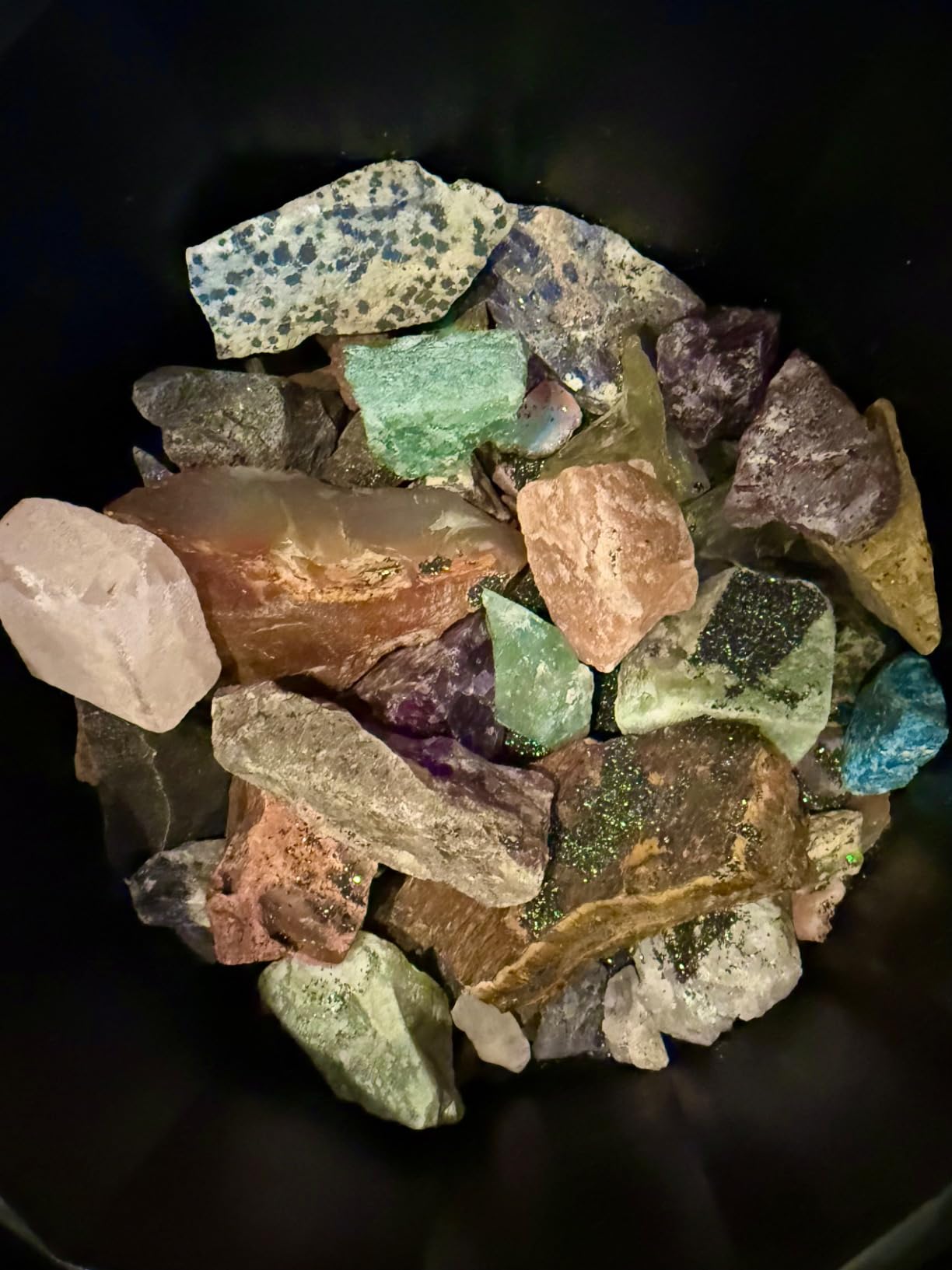 National Geographic Ultra Quiet Rock Tumbler Kit for Kids and Adults | Ultra-Quiet Design, 2 Lb. Barrel, Rough Gemstones, 4-Stage Grit, GemFoam Polish, Rock Polisher, Geology Hobby customer photo 1