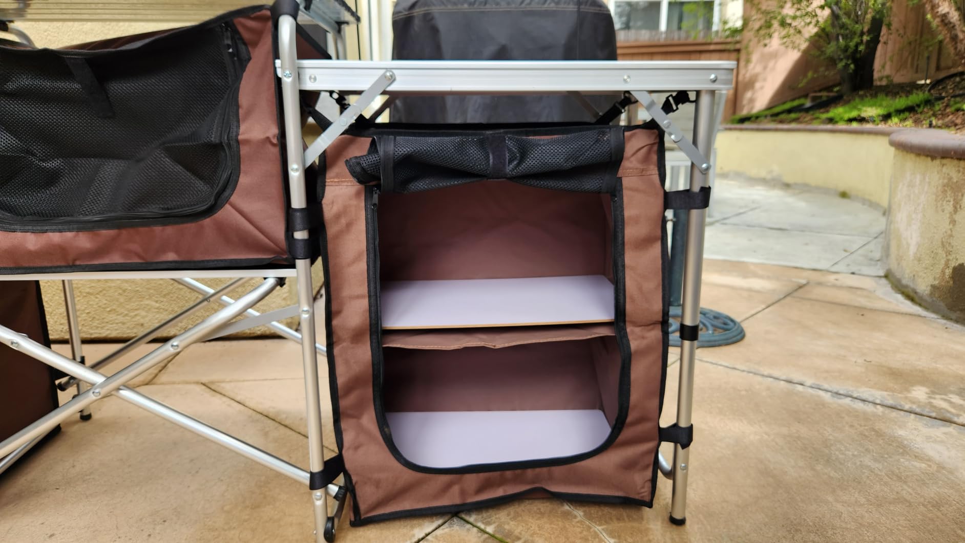 VEVOR Camping Kitchen Table, Folding Outdoor Cooking Table with Storage Carrying Bag, Aluminum Cook Station 3 Cupboard & Detachable Windscreen, Quick Set-up for Picnics, BBQ, RV Traveling, Black customer photo 1