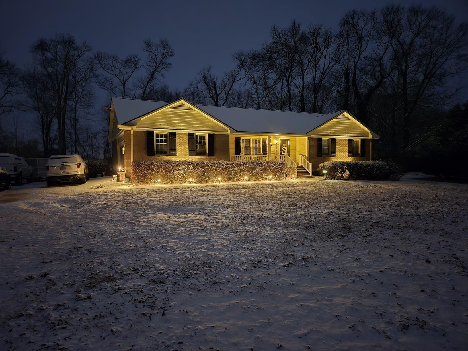 SUNVIE LED Low Voltage Landscape Lighting 12V Landscape Lighting Kit with Connectors, Low Voltage Pathway Lights with Spotlights Aluminum Pathway Lights Wired Waterproof for Patio Yard Garden, 12 Pack customer photo 1