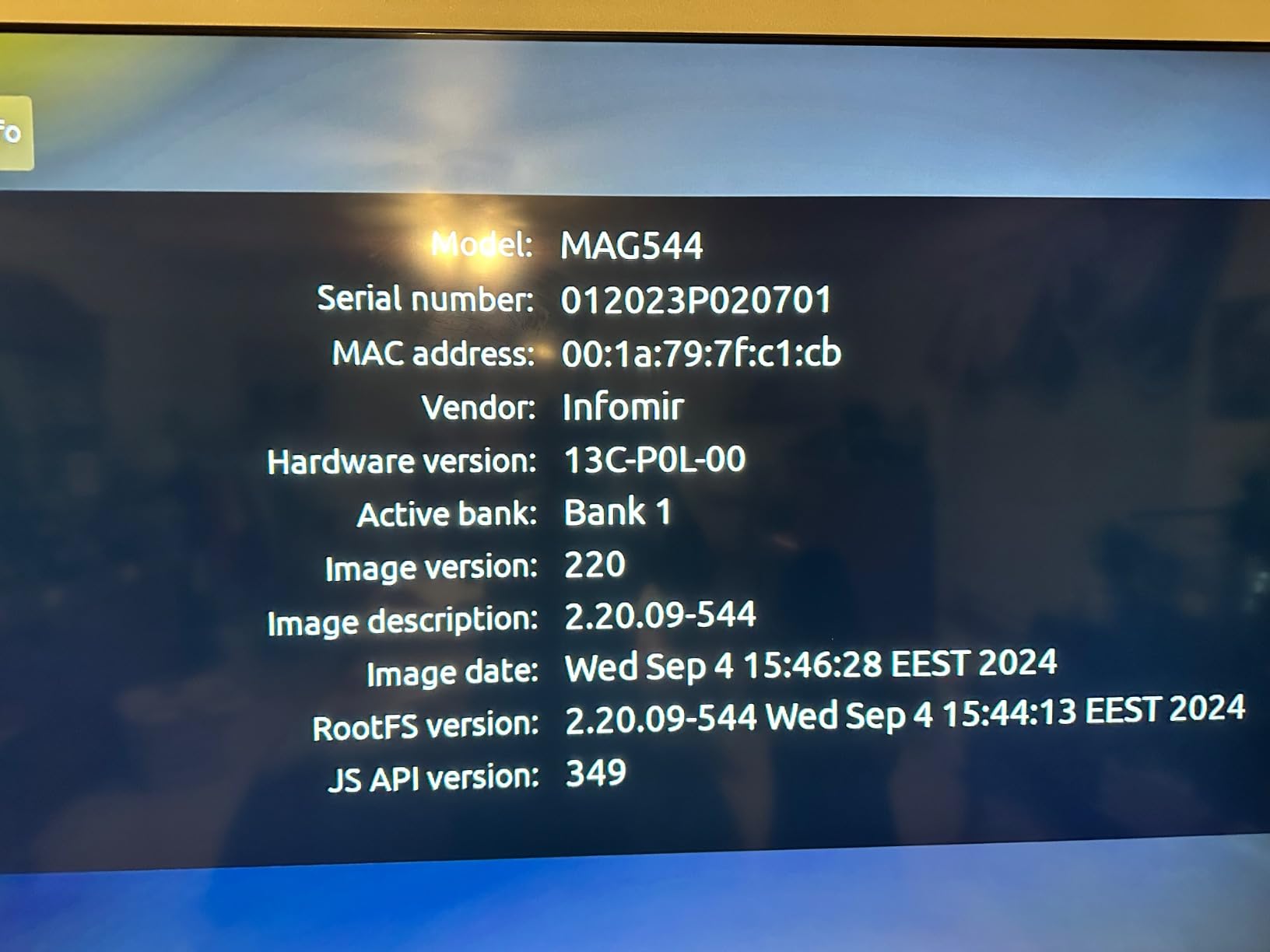 Raxxio MAG544w3 TV Set-Top Box - 4K HDR TV Streaming Device with Amlogic S905Y4 Chipset, 1GB DDR4 RAM, 4GB Flash Memory, Dolby Digital Plus, Linux 4.9, Dual-Band WiFi, USB 2.0, HDMI Cable and Remote customer photo 2