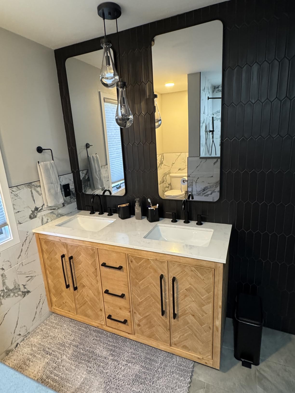 FORBATH Large Bathroom Mirror 48 x 36 Inches,Black Large Wall Mirror Aluminum Frame Wall Mounted Rounded Corner Morndern Mirror for Bathroom Bedroom Entryway Living Room customer photo 1