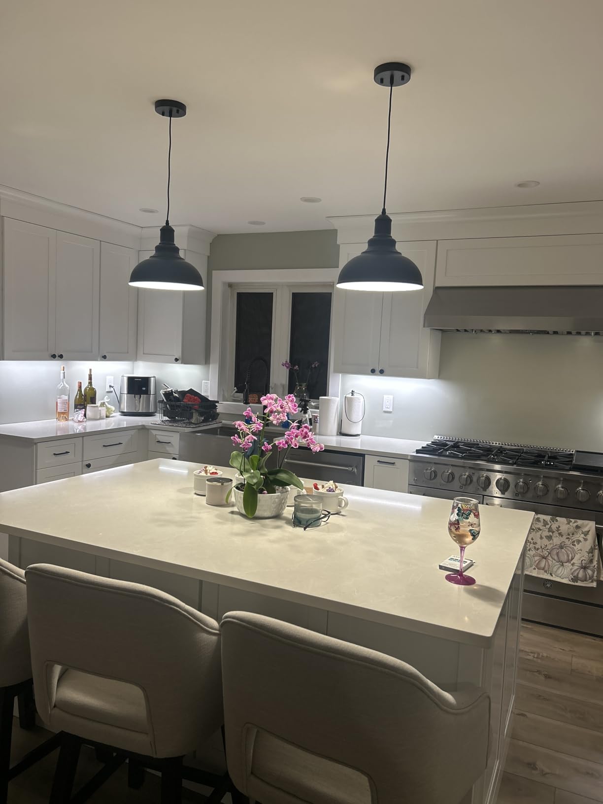 Pendant Lights, Farmhouse Pendant Lamp with Metal Shade (White Inside), Matte Black Industrial Pendant Lighting for Kitchen Island, Dining Room, Bedroom, Hallway customer photo 2